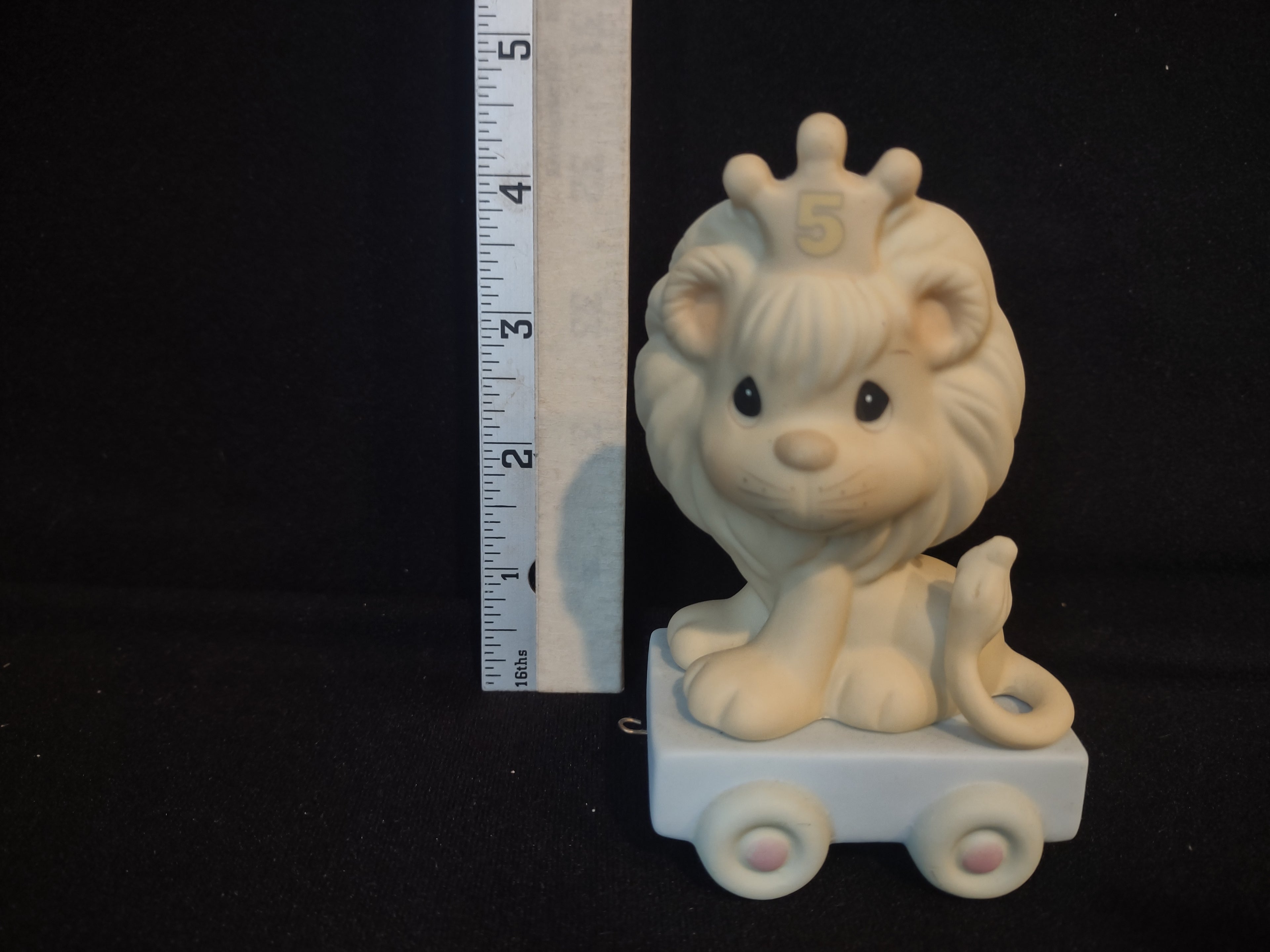Precious Moments Birthday Train Year #5 Lion Porcelain (lot 2558c)