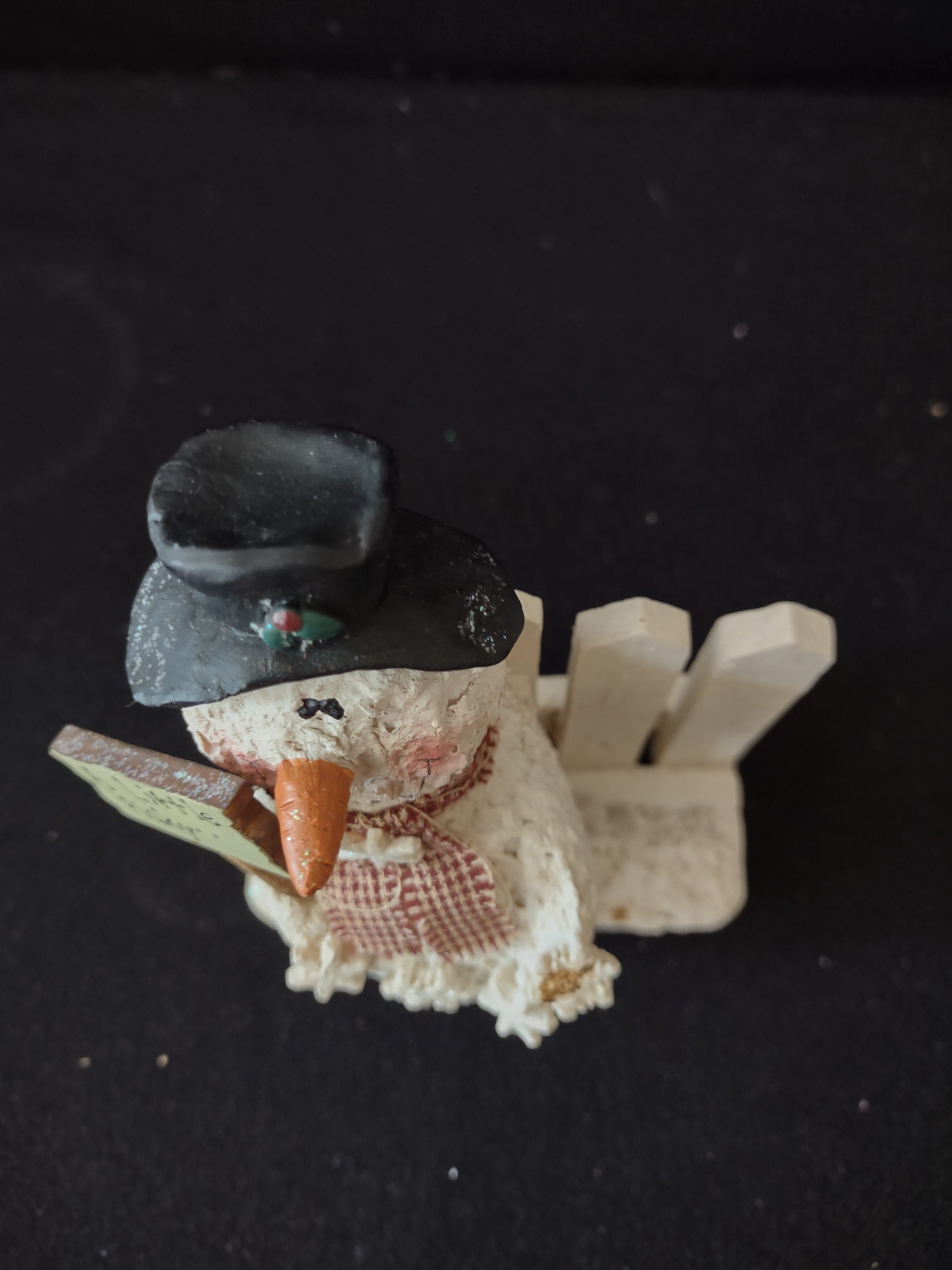 Christmas Winter Crazy Mountain Snowman Figurine A Little Flaky (Lot 3775)