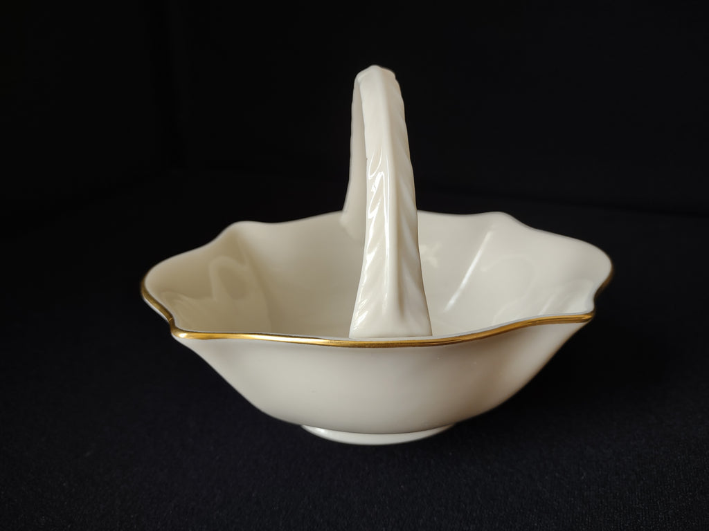 Vintage Lenox Special Small Basket with Handle (lot 1896)