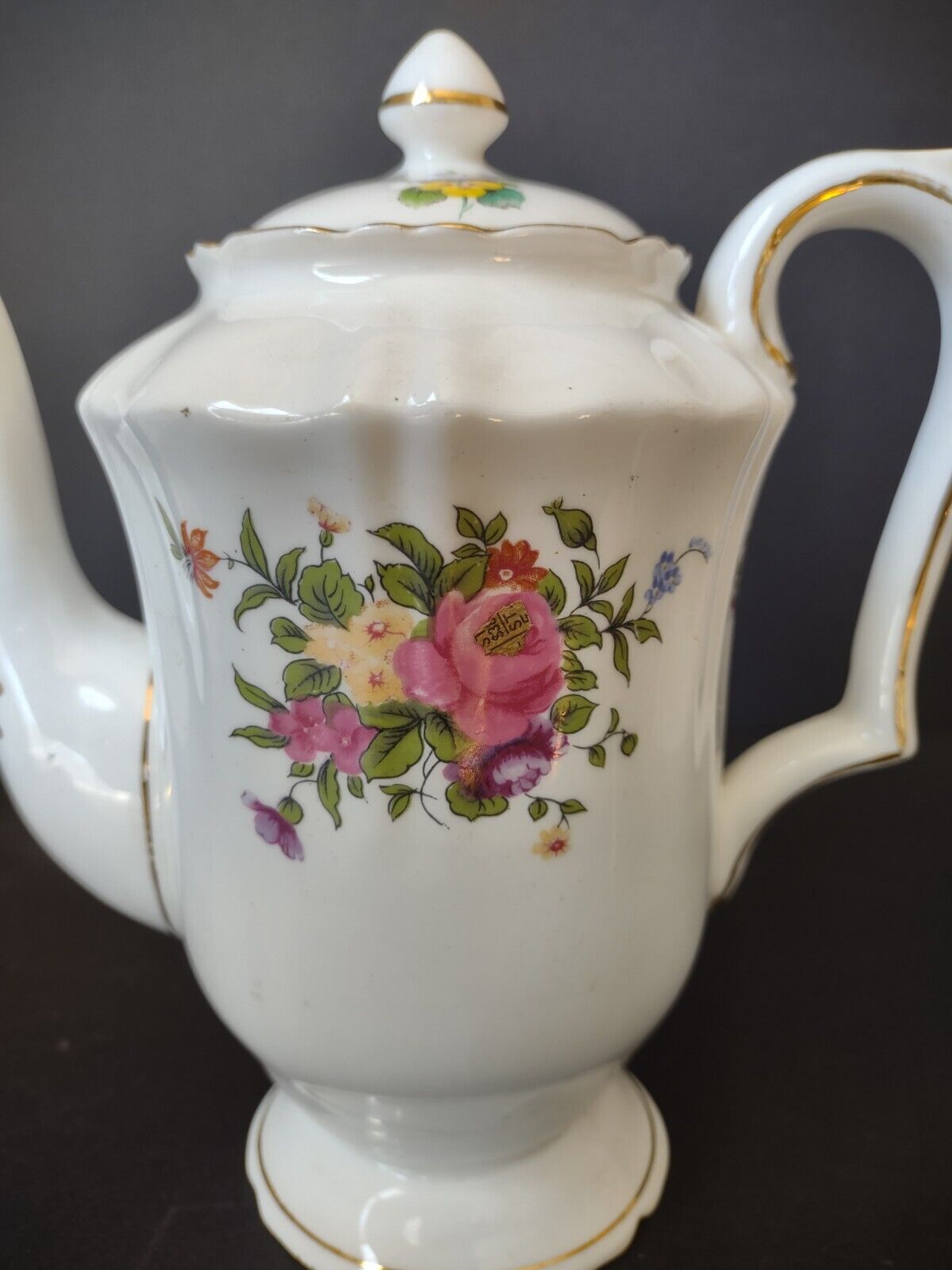 Fine Bone China Crown England Staffordshire Coffee Pot (lot 353) IMPERFECT