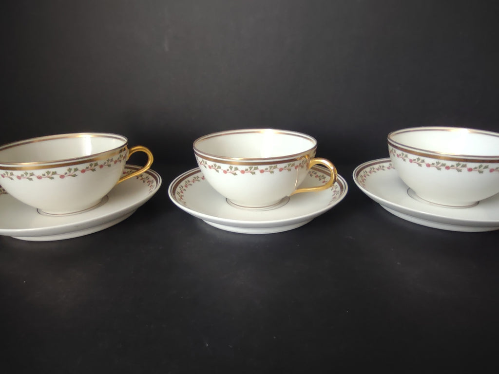 Old Abbey France Limoges 3 x Tea Cup & Saucer Clover Gold Trim (lot 865)