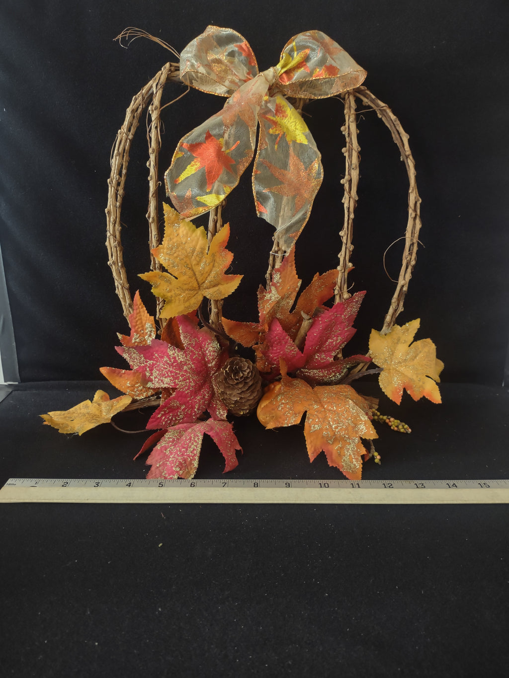 Rustic Harvest/Thanksgiving/Fall Pumpkin Grape Vine Wall Hanging (Lot 3429)