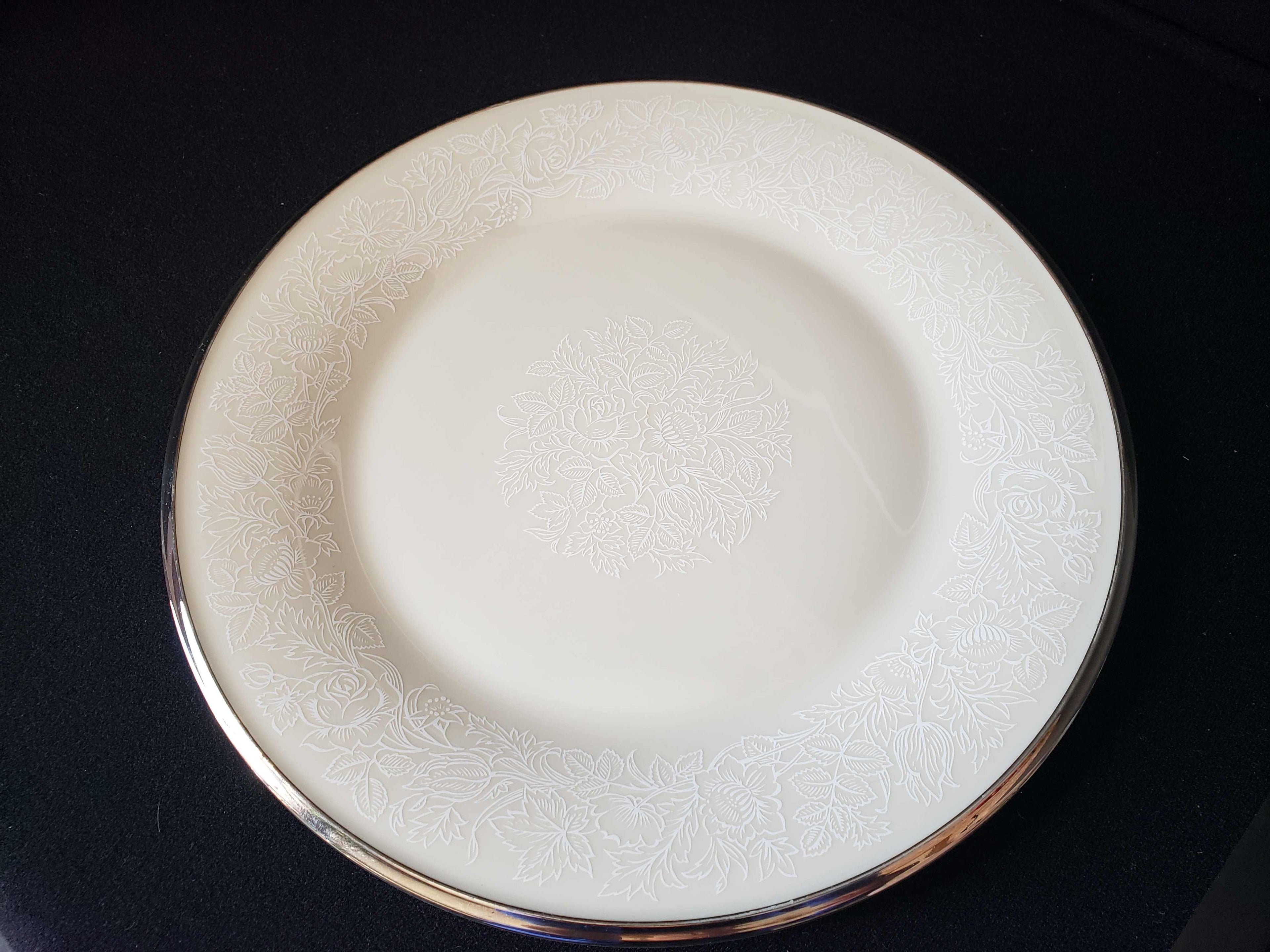 Vintage Lenox Dinner Plate Moonspun 10-3/4" (lot 1979)