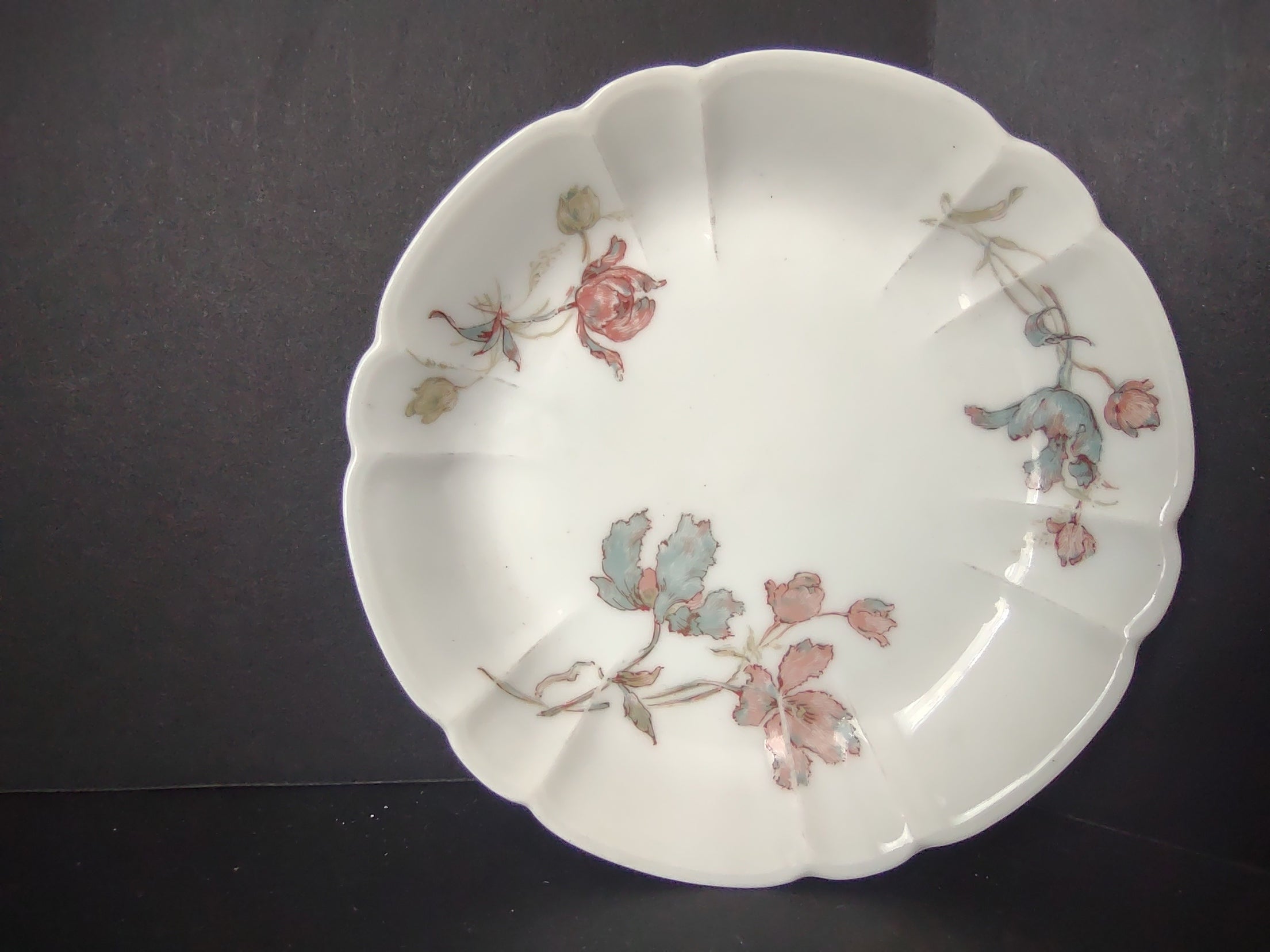 Antique 1889 Haviland Limoges Blue Red Flower Small Bowl (lot 951)