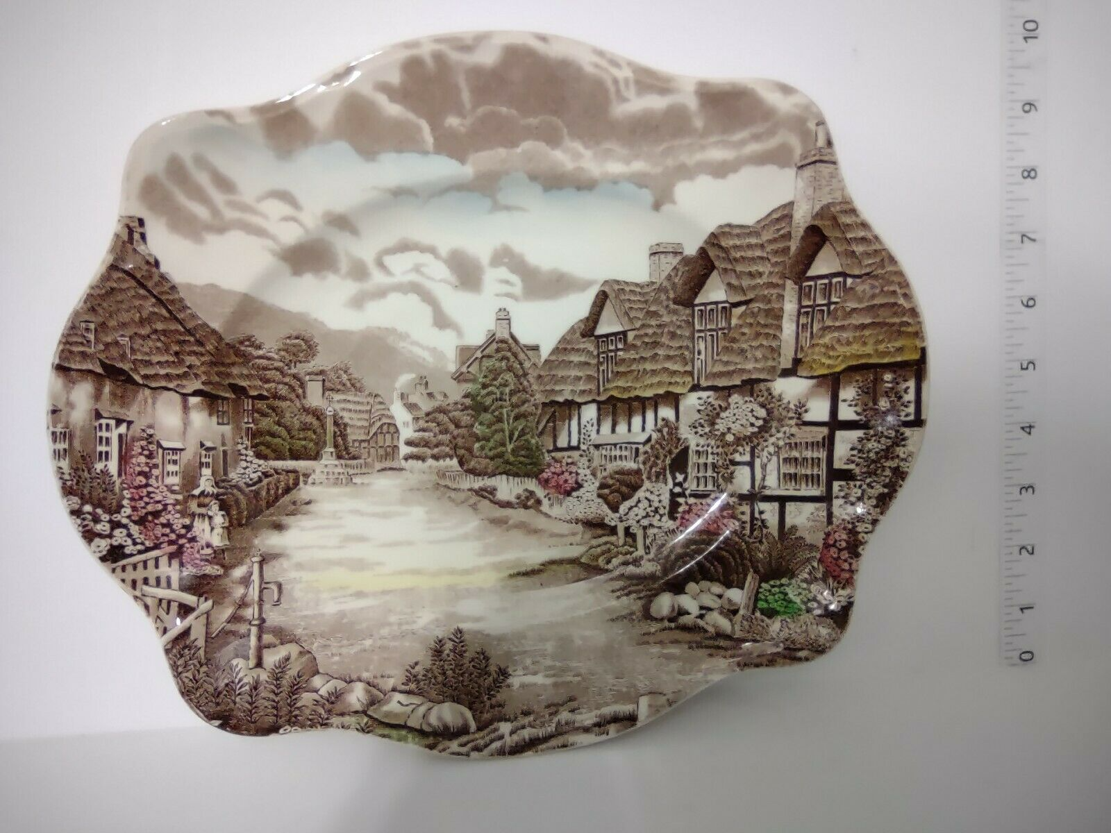 Vintage Johnson Bros Olde English Countryside Oval Serving Platter (lot 5526)