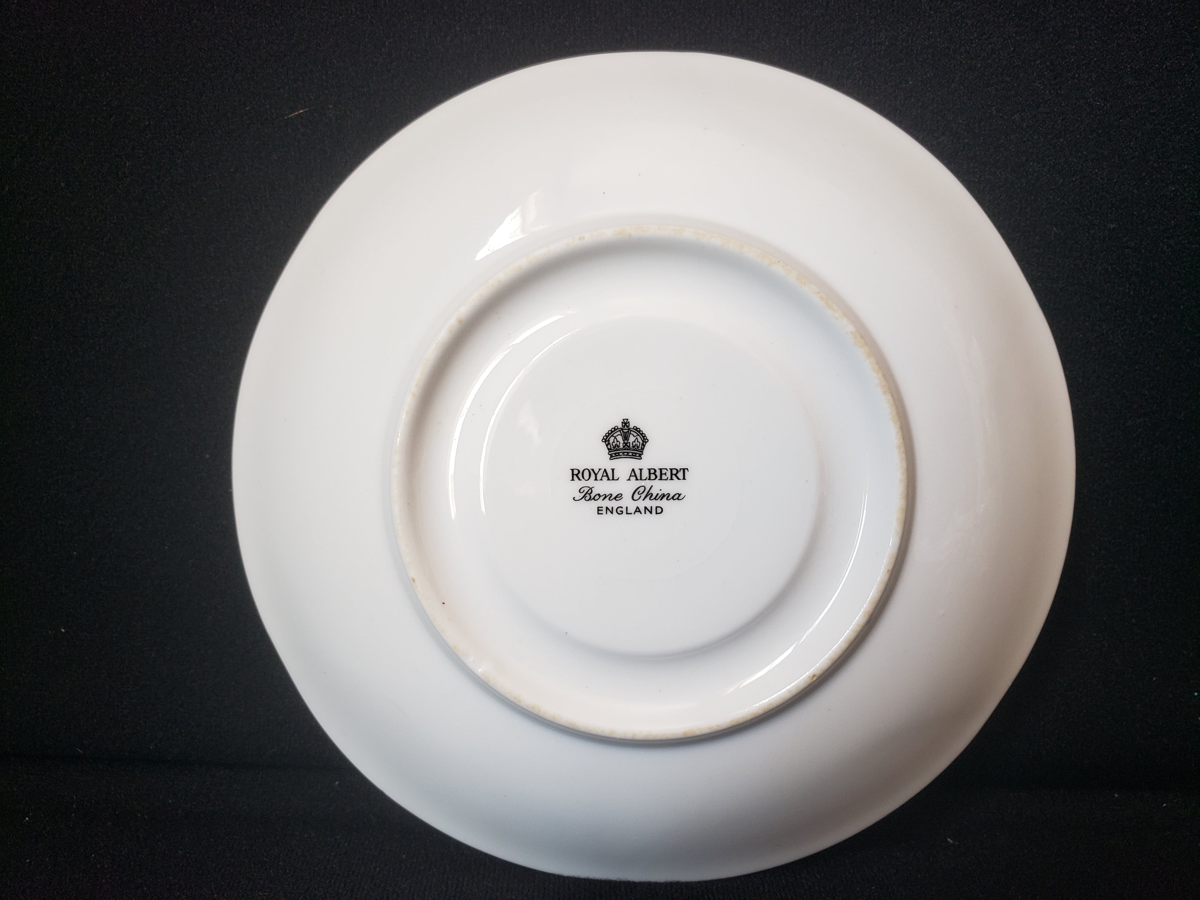 Vintage Royal Albert Bone China Duchess Purple Violet Saucer ONLY (lot 2016)