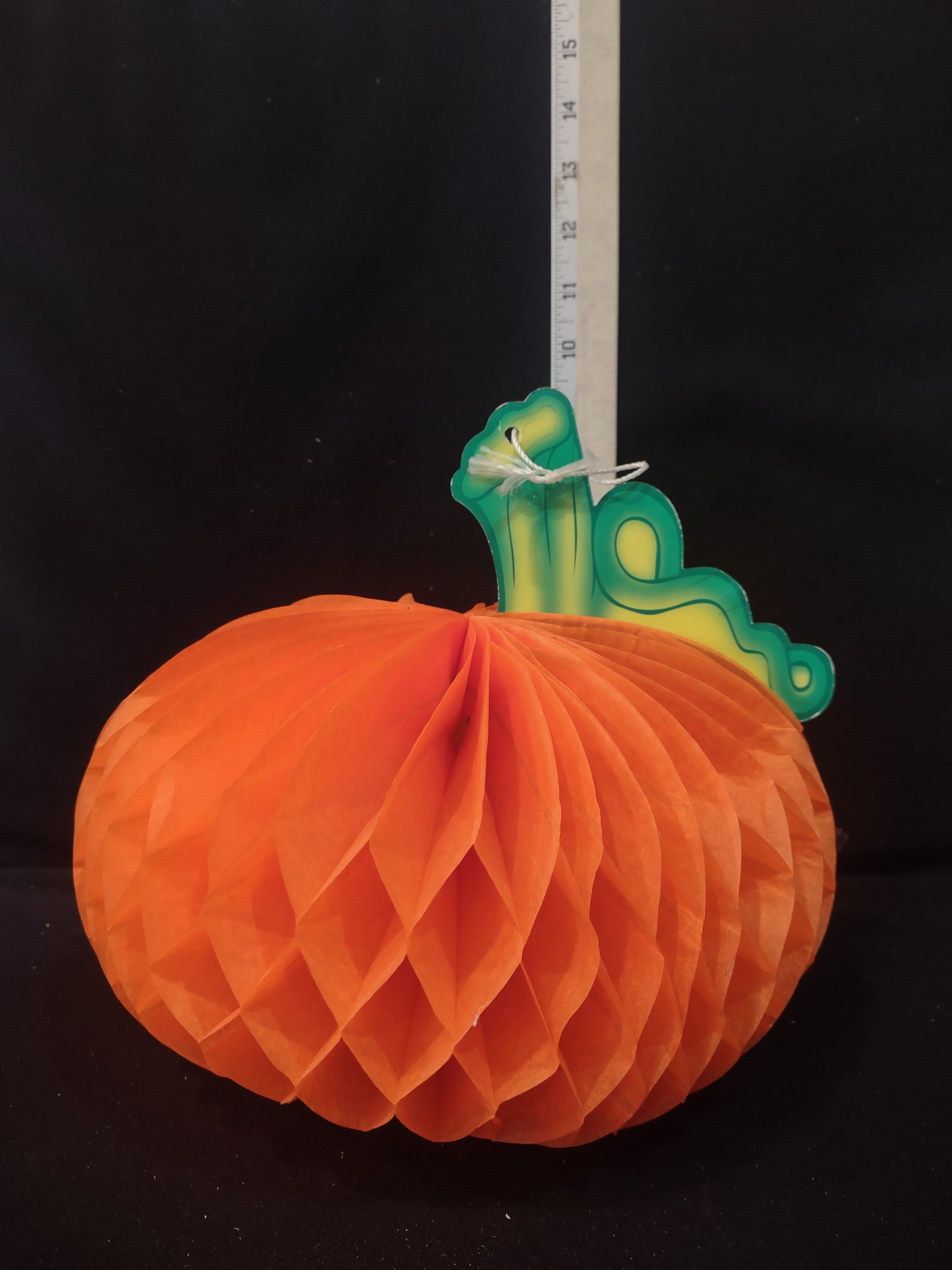 Thanksgiving/Halloween/Fall Eight 10" Honeycomb Pumpkins (Lot 3425)