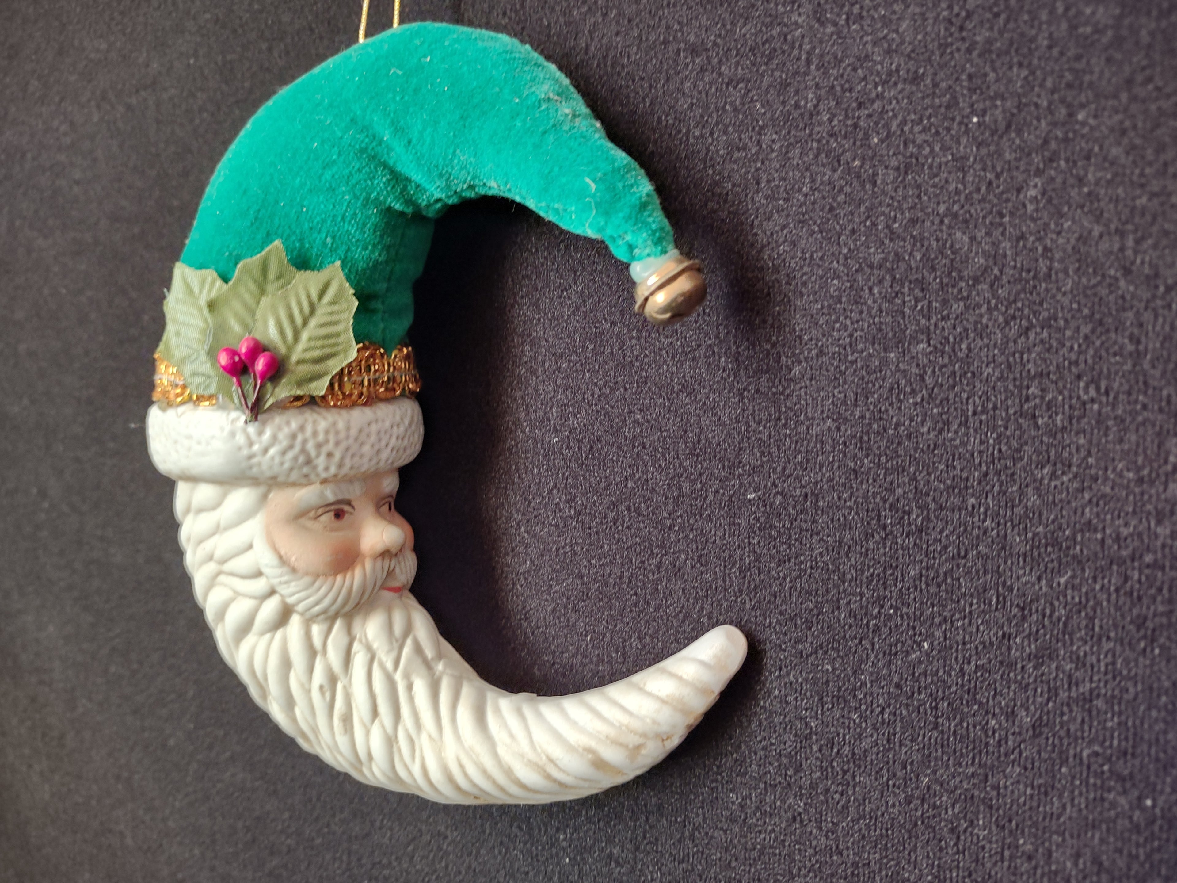Set of 2 Santa Ornament Christmas Tree Ceramic Green Red (lot 1695)