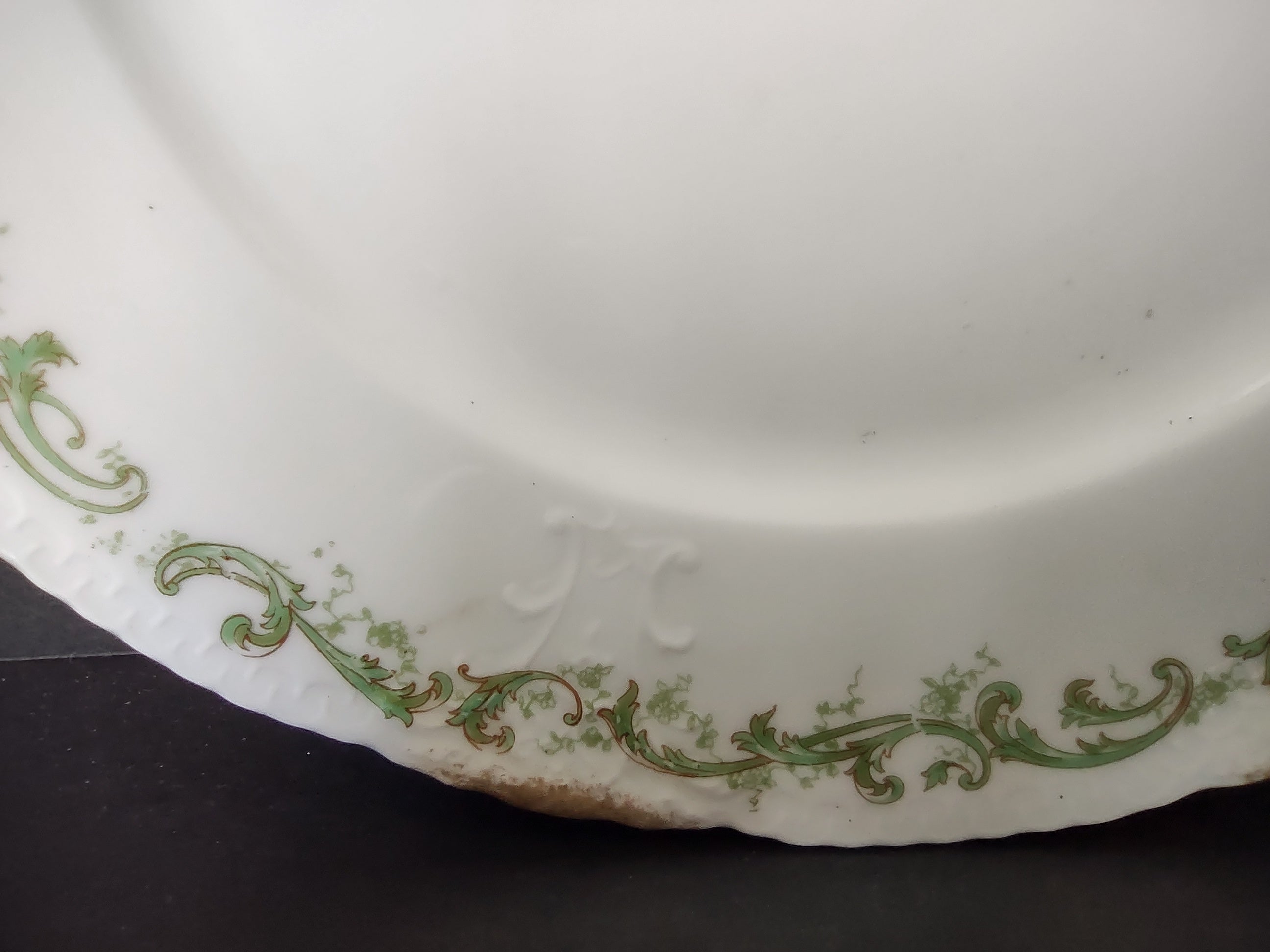 Haviland France Limoges French Cottage Shabby Chic Dinner Plate Green (lot 1103)