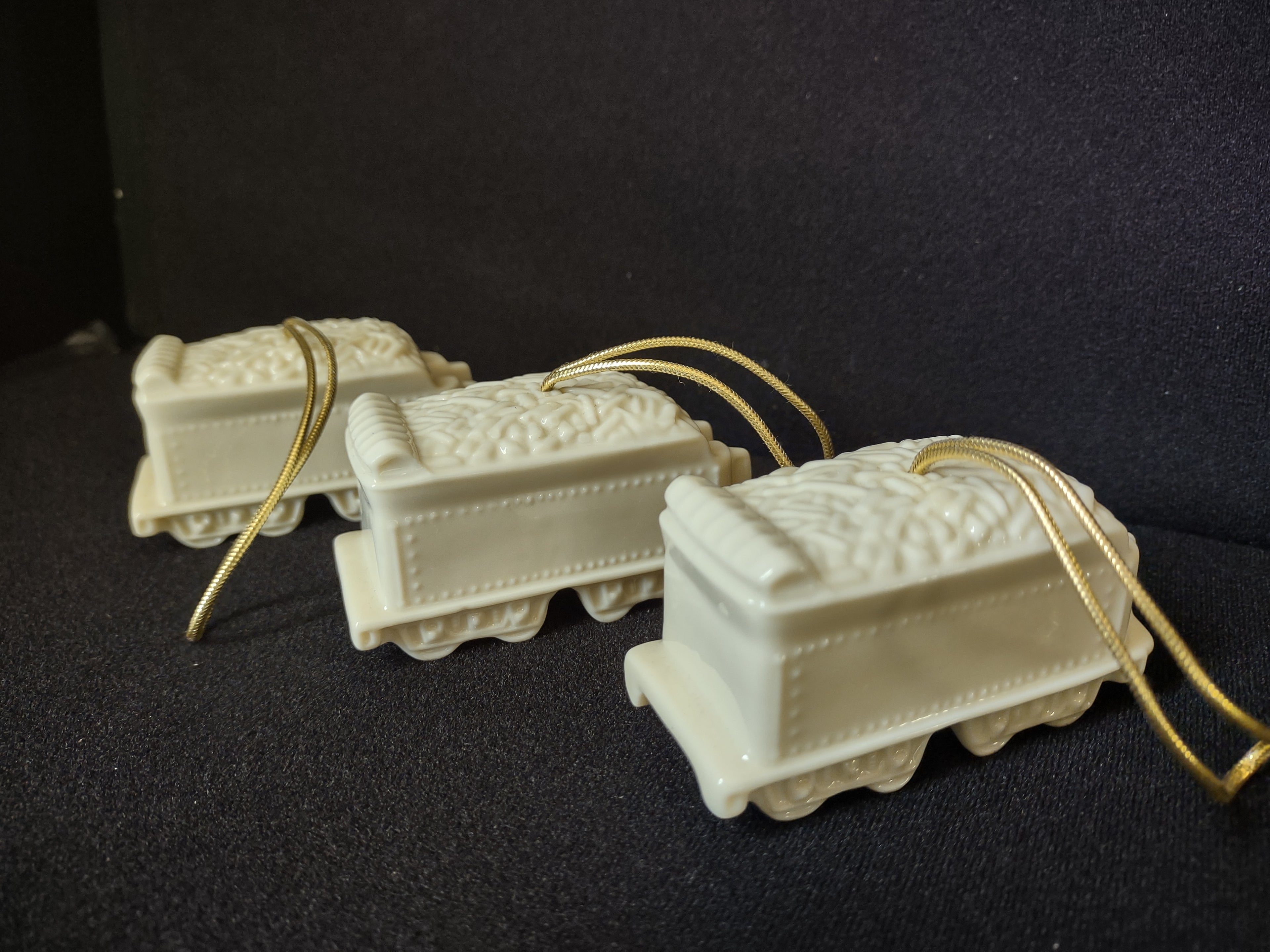 Lenox Set of 3 Train Christmas Ornament (lot 1655)