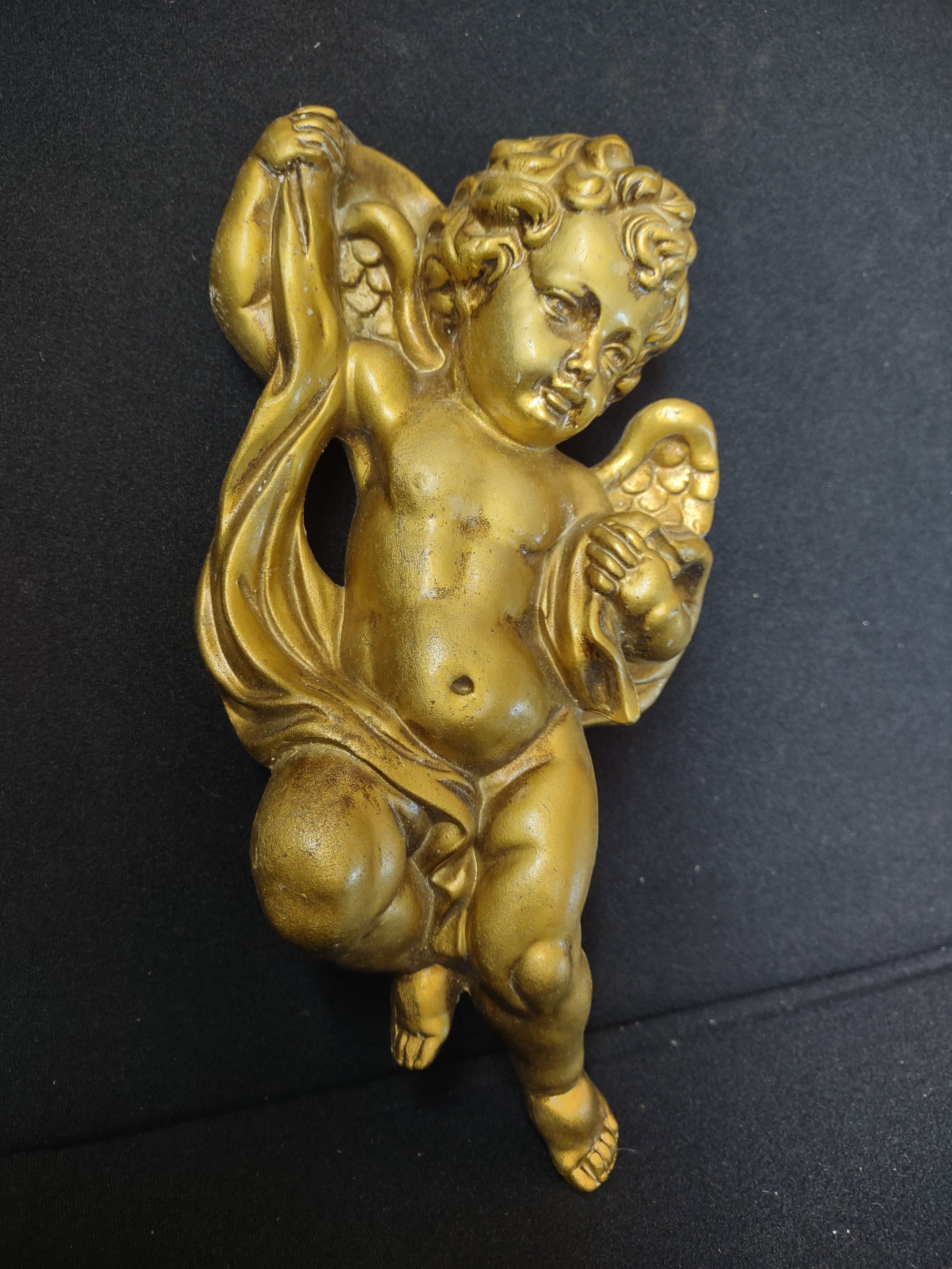 Golden Art Regency Wall Ceramic Angel Cherub 10" (lot 1610)