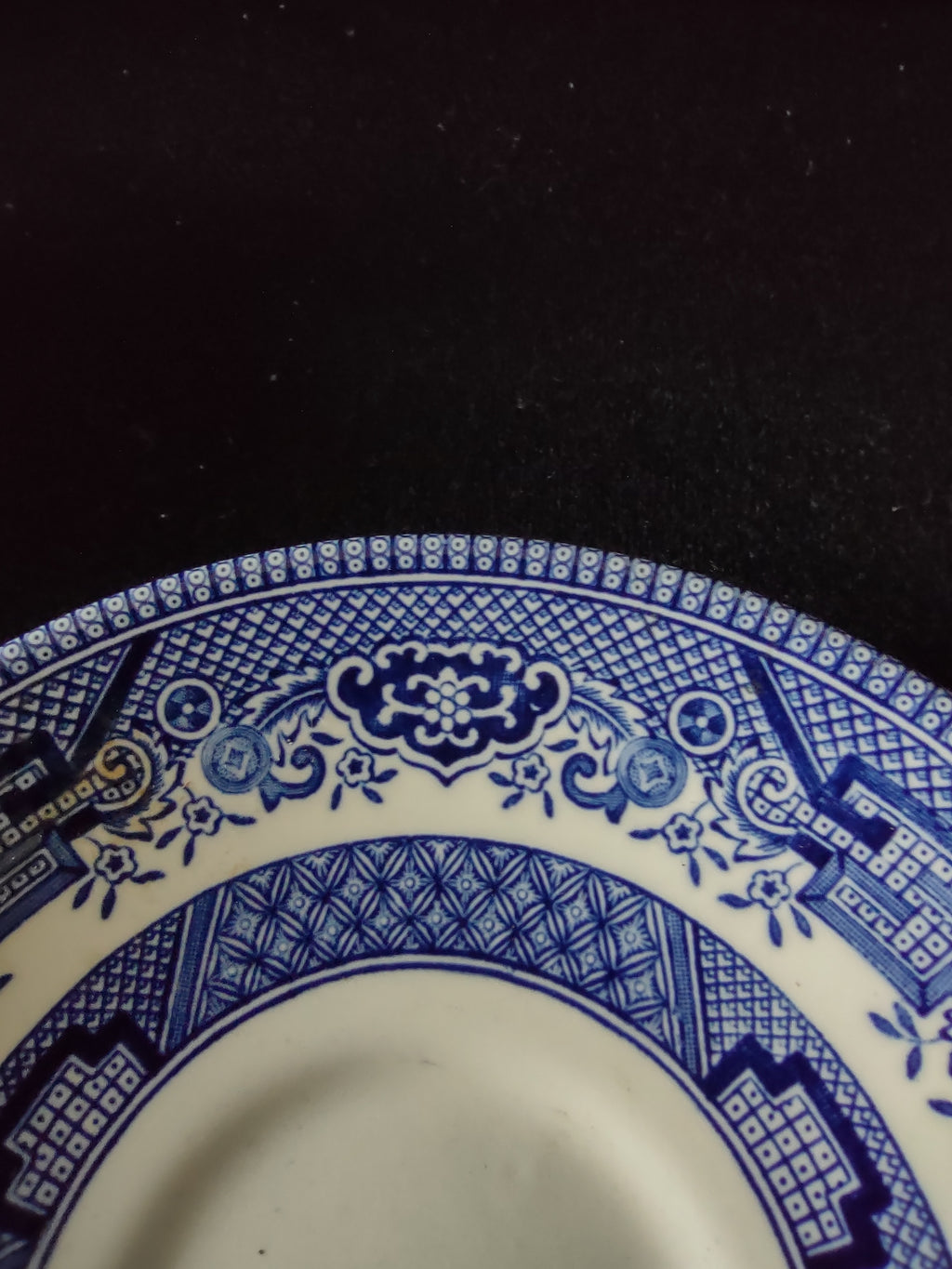 Vintage Churchill Teacup Saucer Ironstone Blue Willow Set Of 2 (Lot 5584)