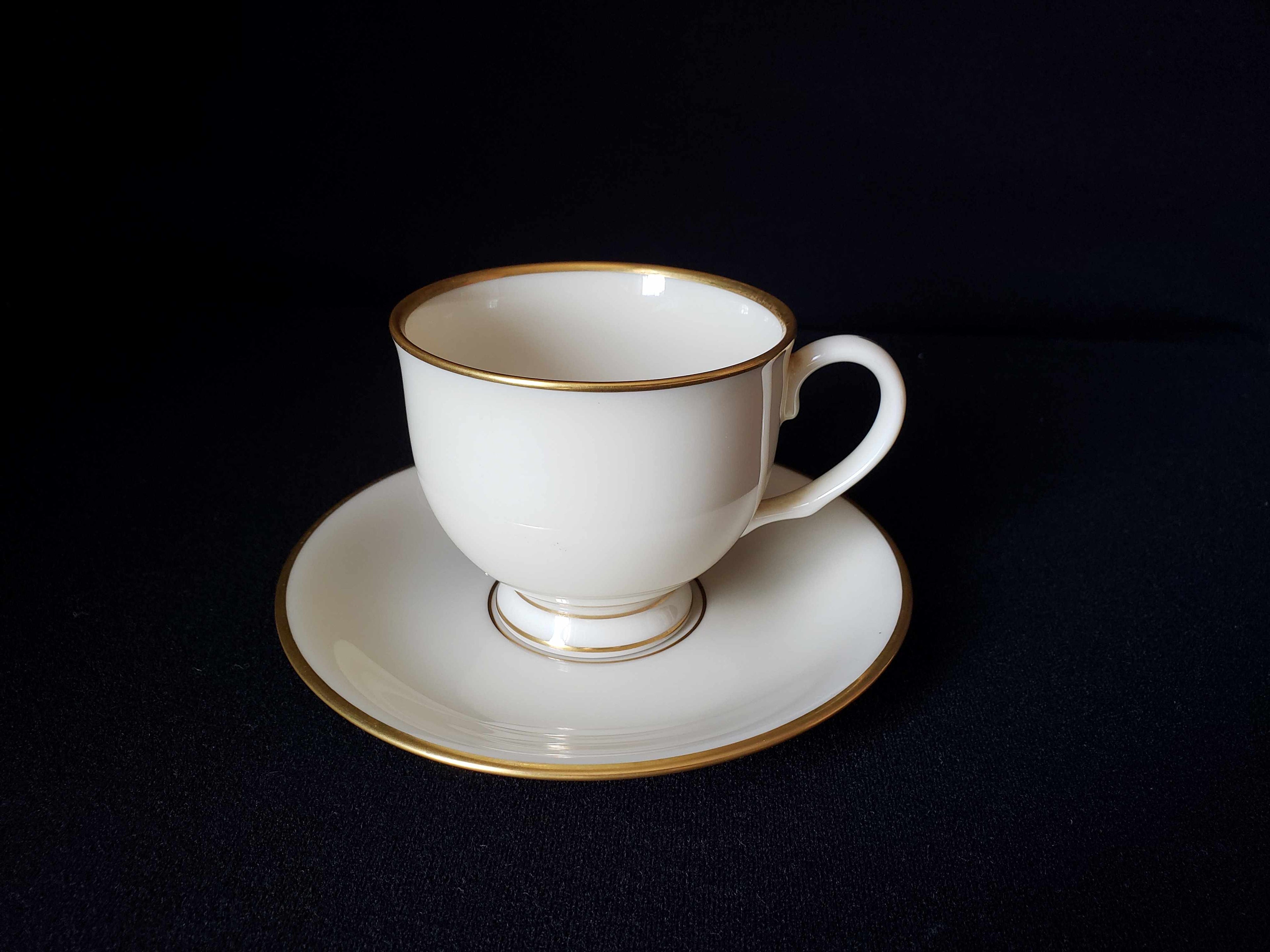 Vintage Lenox Mansfield White Gold Band Tea Cup with Saucer (lot 1935)