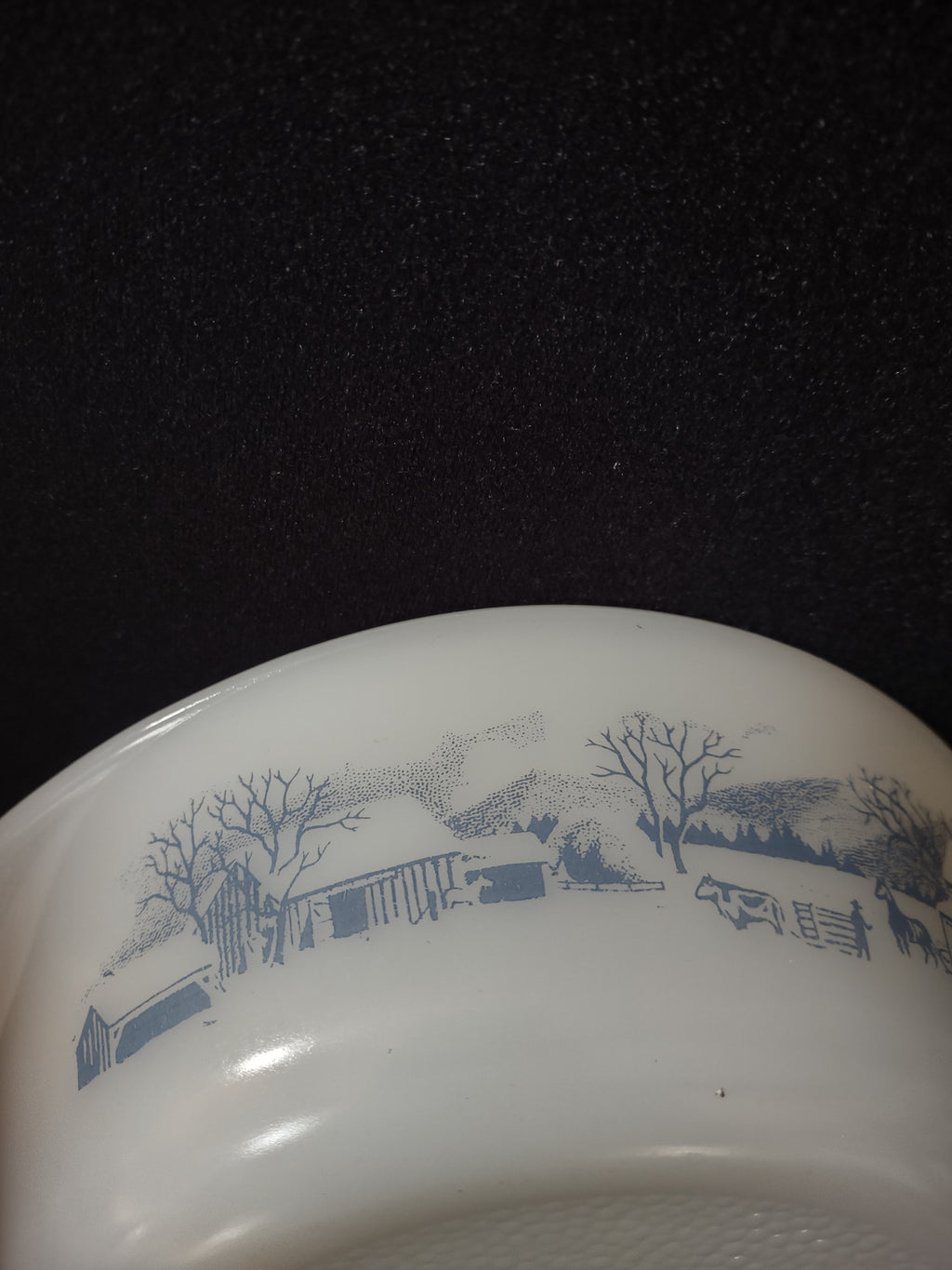 Vintage Glasbake Milk Glass 2QT Casserole Currier & Ives Blue Farm (Lot5131)