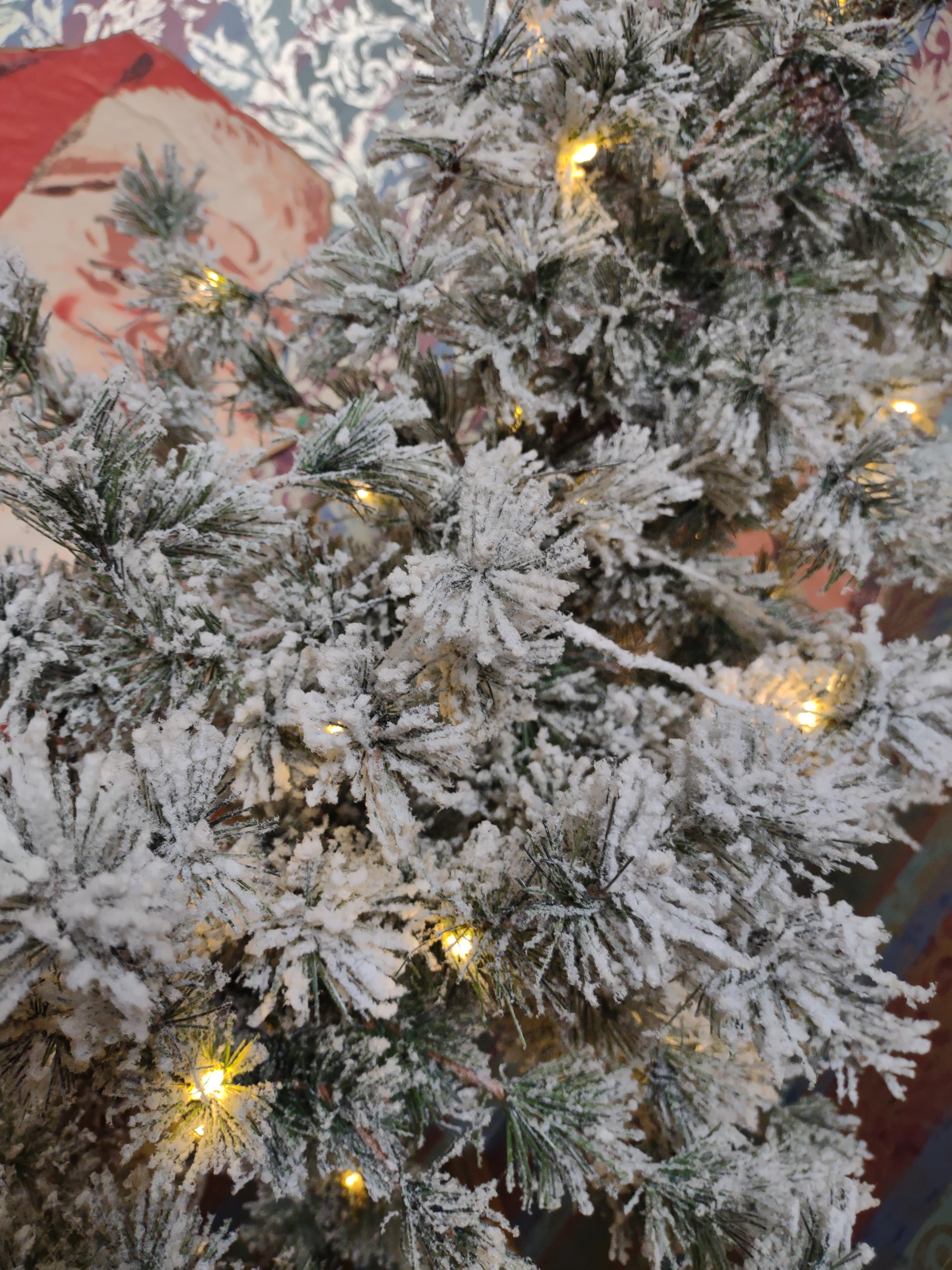 Christmas Tree Green Flocked LED White Light 6-1/2" (lot 3488)
