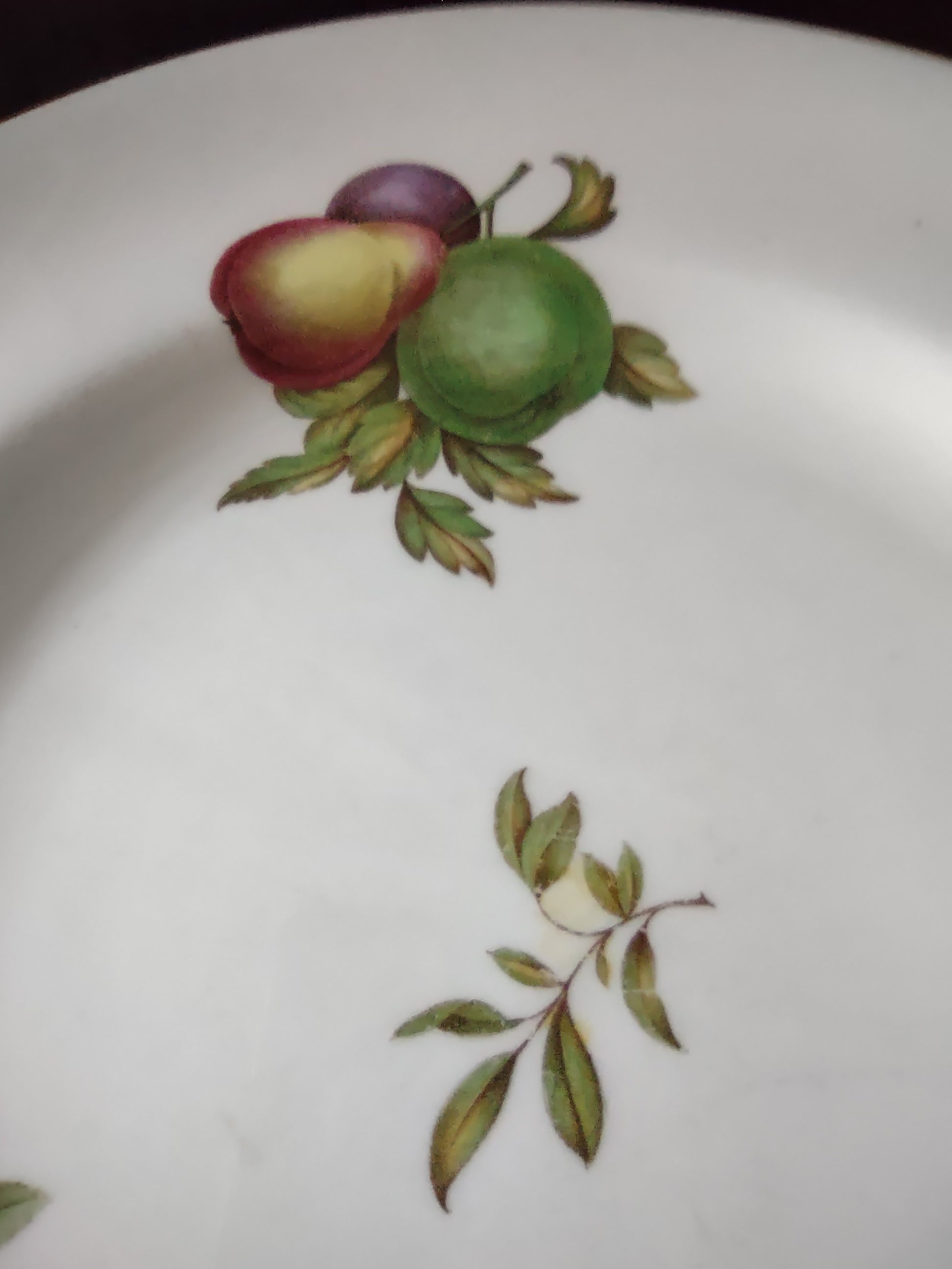 Vintage Spode Dinner Plate Blenheim Bone China Fruit Gold Trim (Lot 5720)