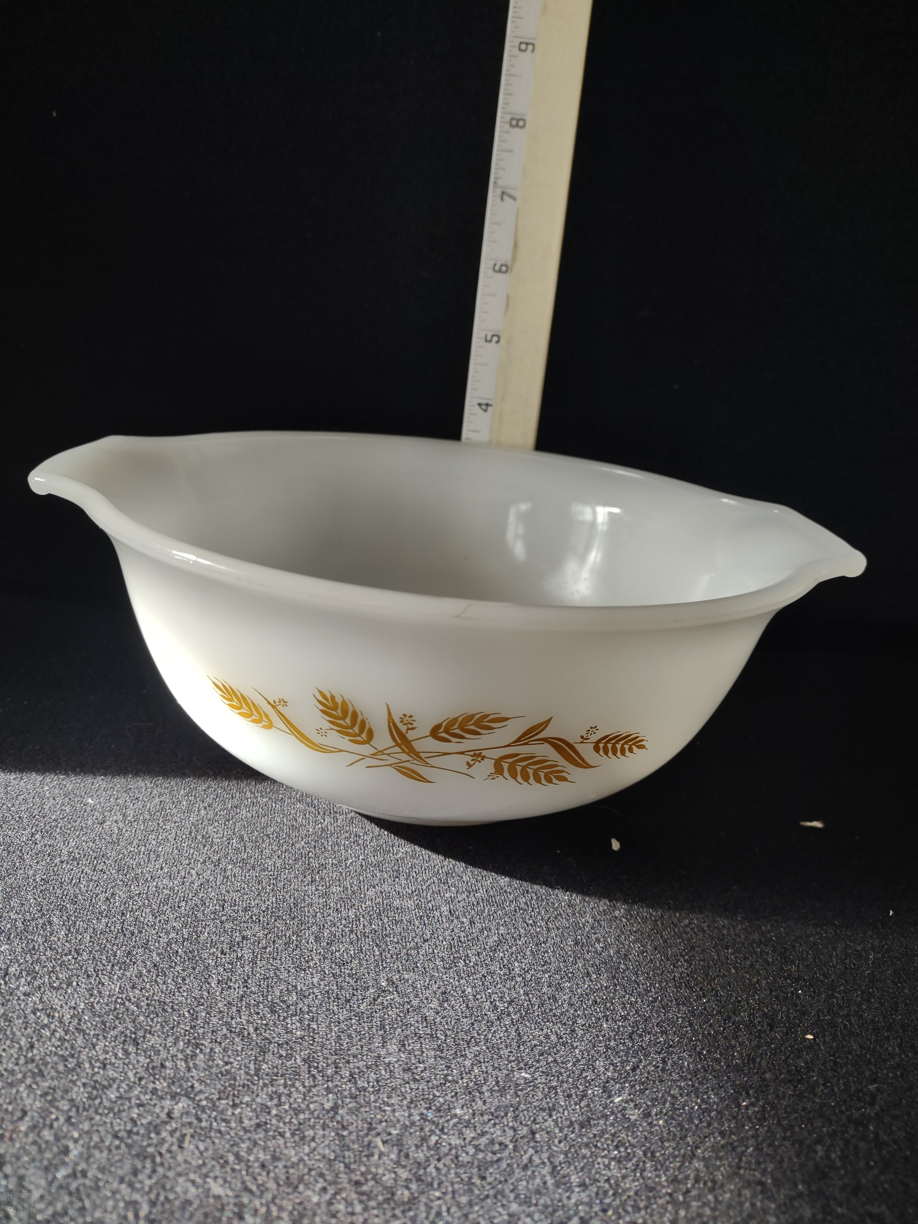 Vintage Sears Milk Glass Mixing Bowl Harvest Wheat (Lot 5128)