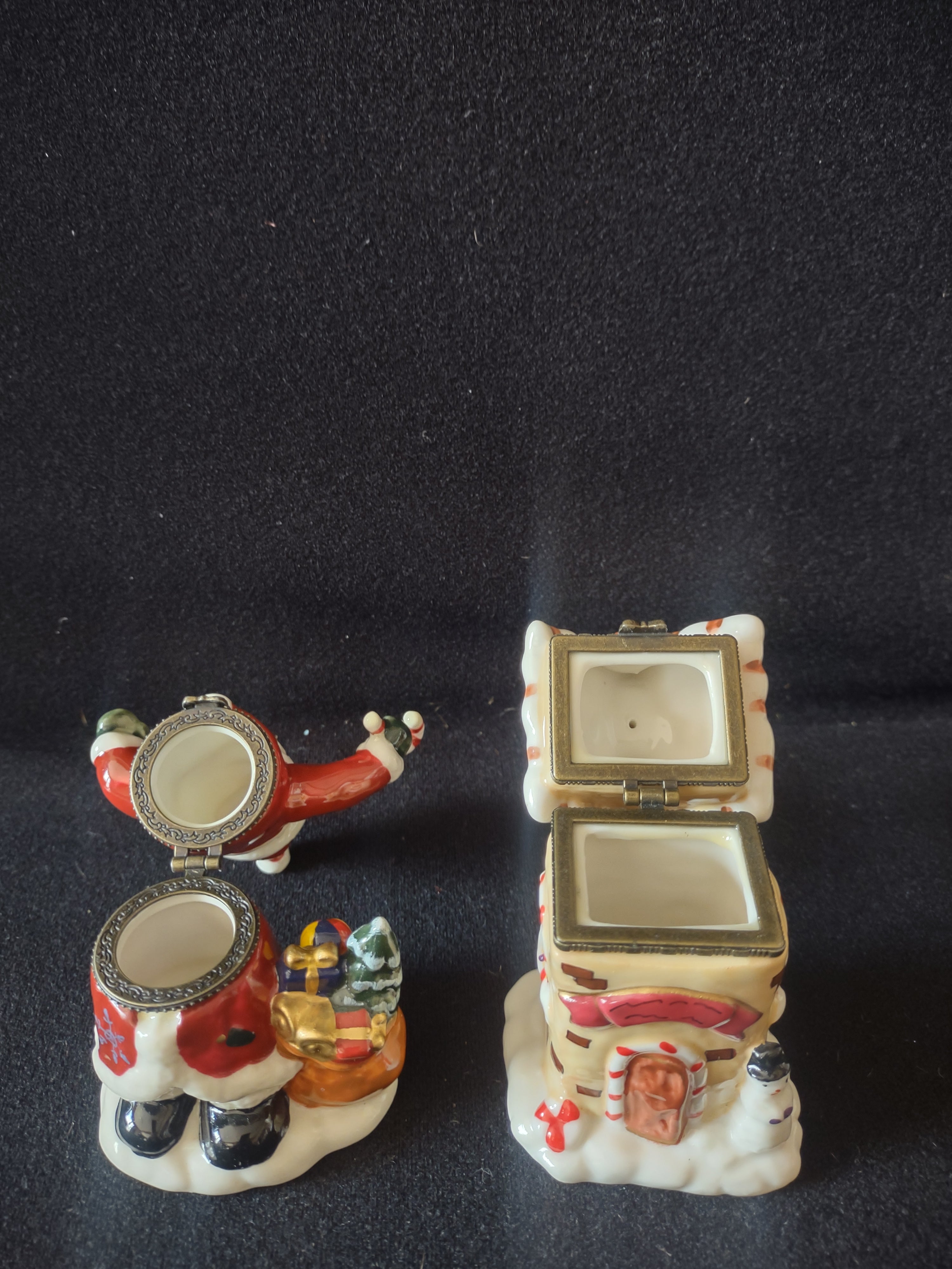 Christmas Holiday Trinket Box x 2 Santa Village House Gift (Lot 4549)