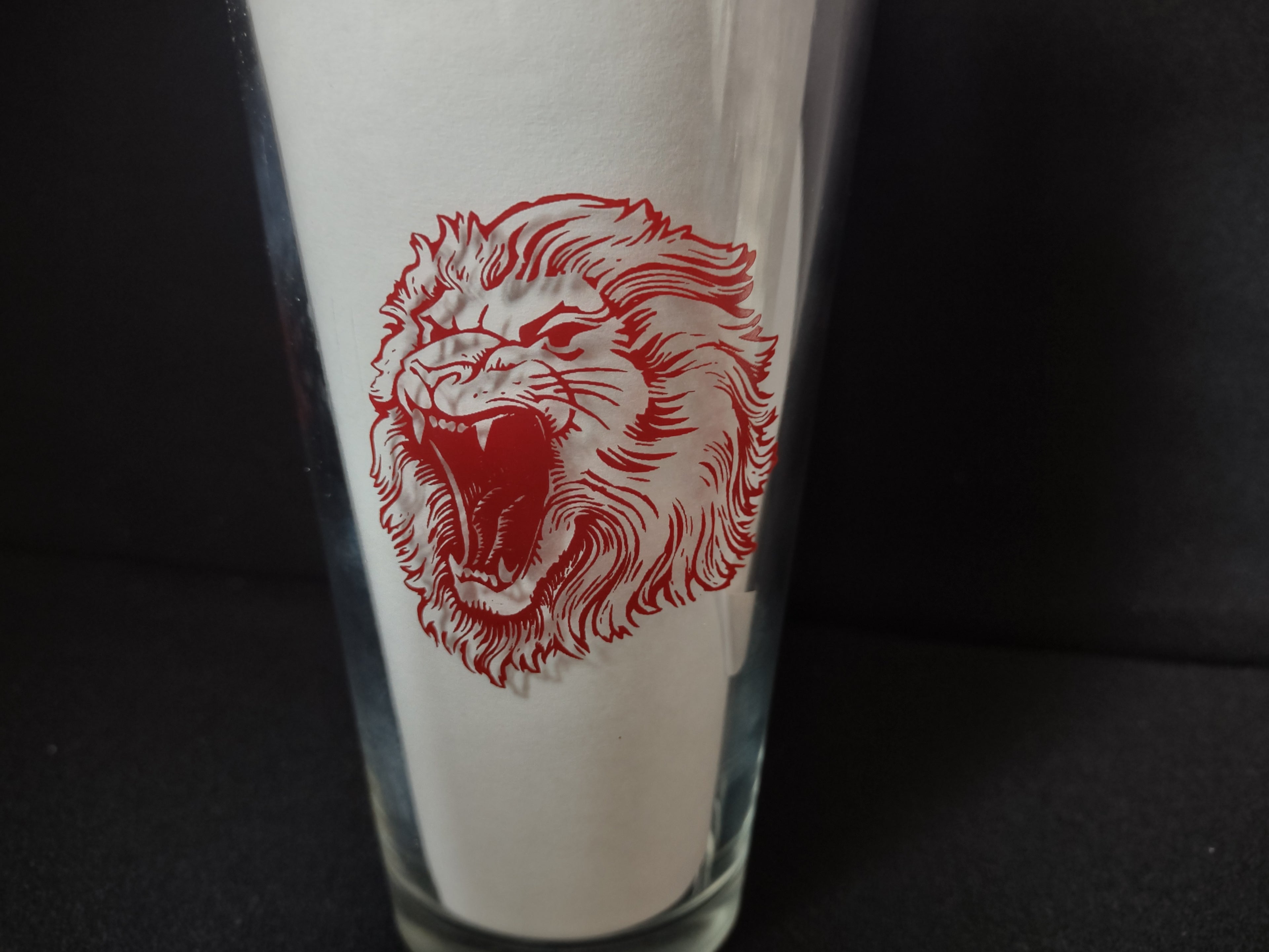 Drinking Beer Glass Lion Head (lot 1555)