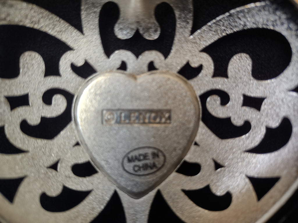 Lenox Red Gem Heart Christmas Tree Ornament (lot 1662)