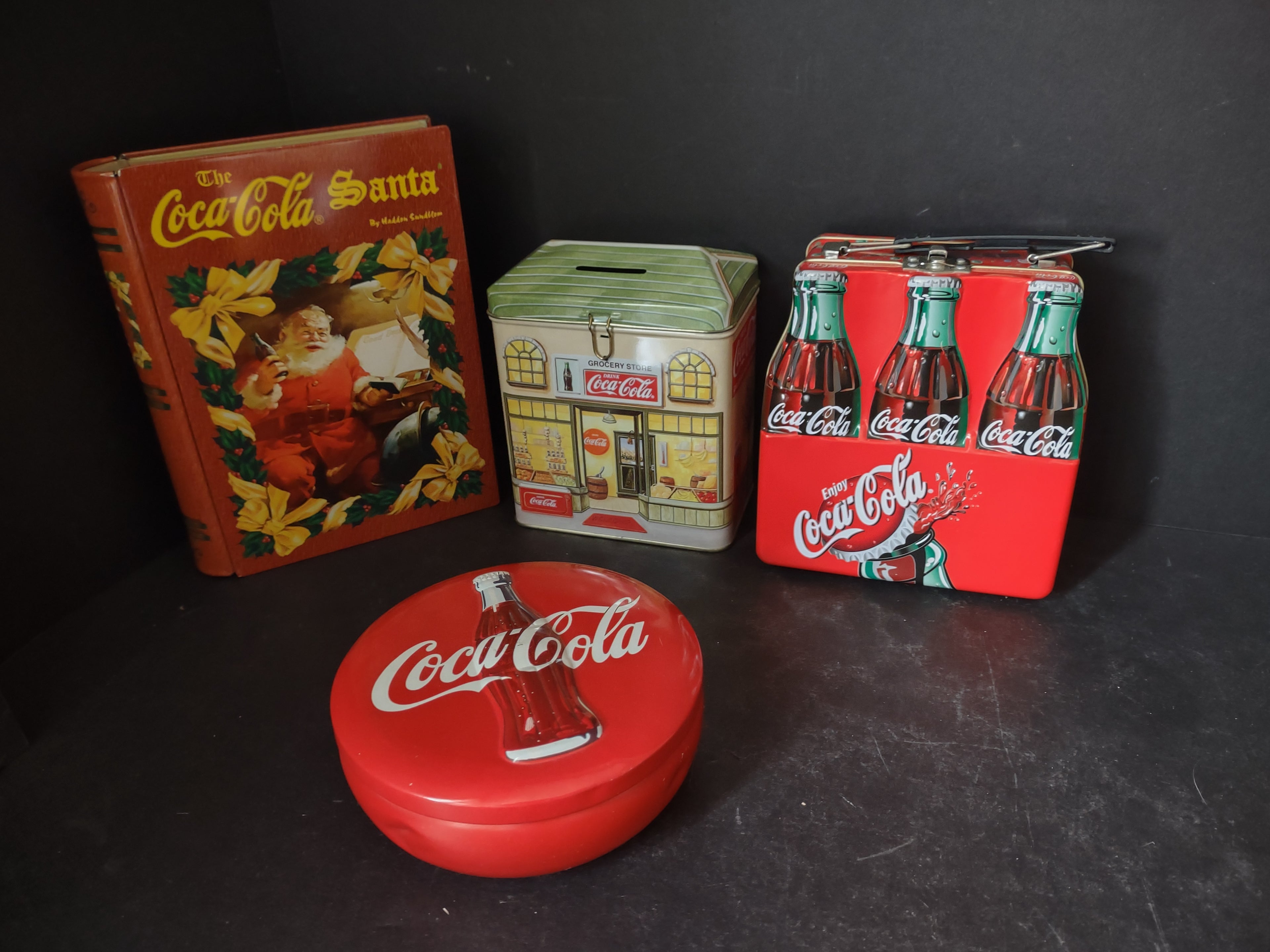 Lot of Coca-Cola Vintage Collectible Tin Coin Bank (lot 3140)