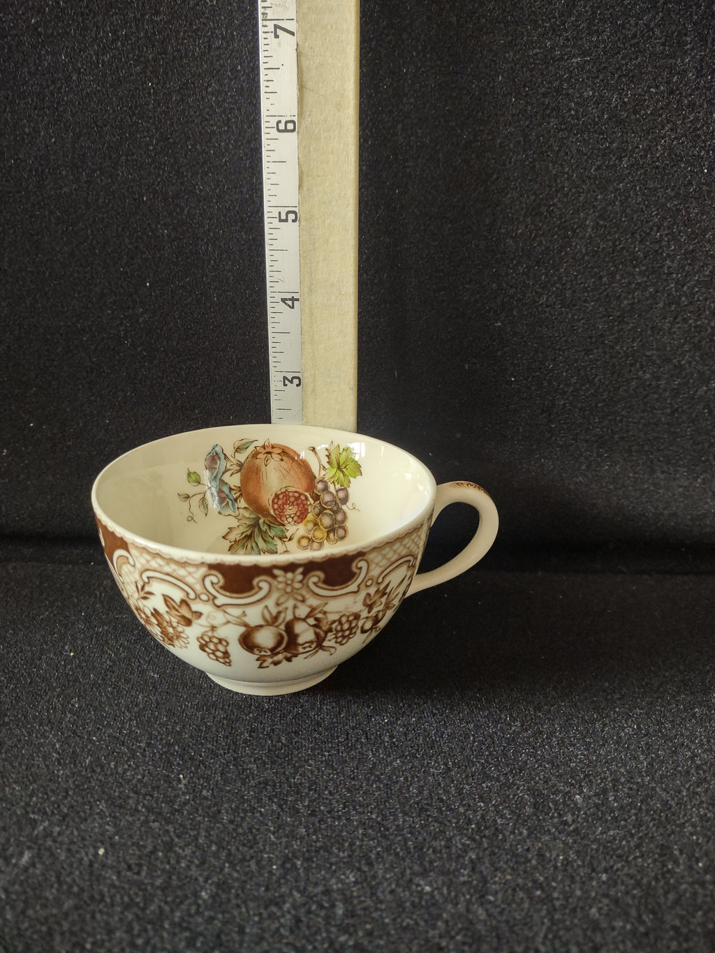 Vintage Johnson Brothers Teacup Windsor Ware Harvest Fruit Set Of 2 (Lot 5656)