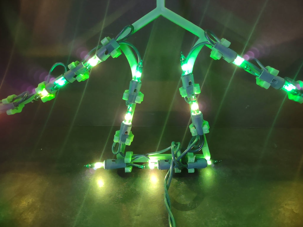 Vintage Kurt Adler Shamrock Sculpture Light Up Window Tabletop (lot 3390)