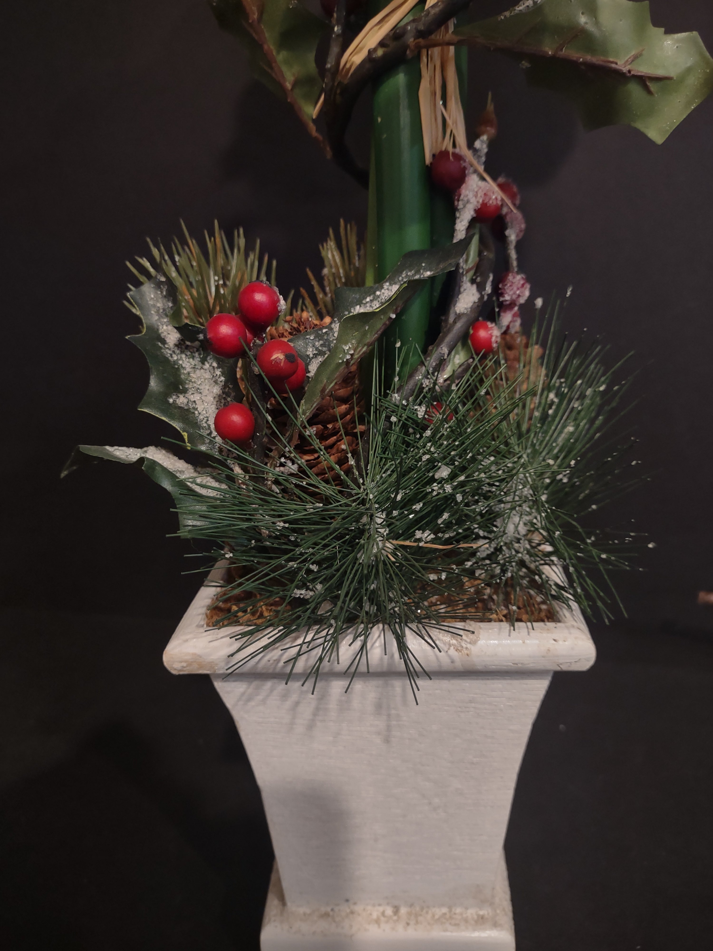 Christmas Vintage Topiary Flower Iced Pinecones Branch (lot 1272)