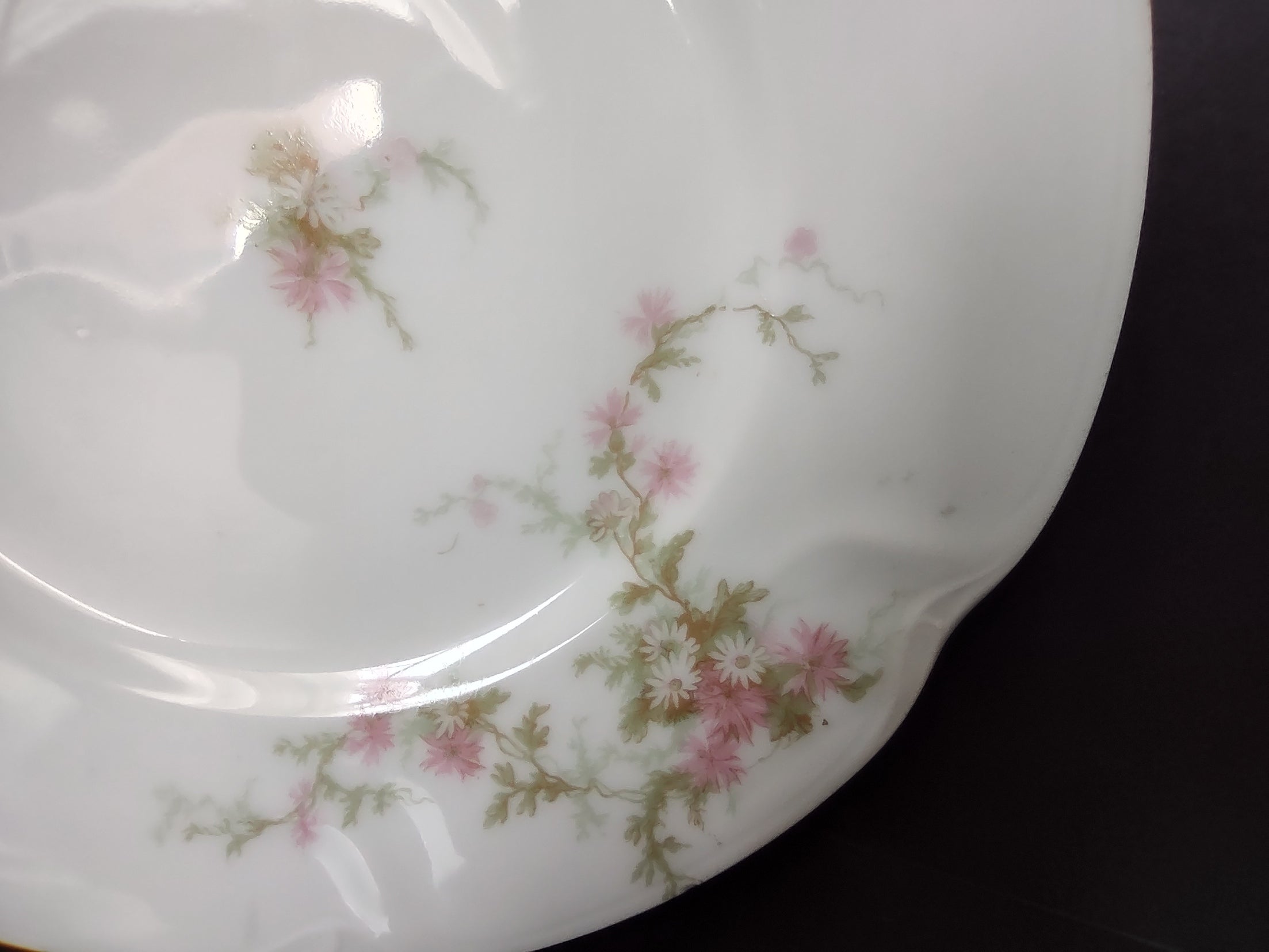 Haviland Limoges Bread Butter Plate Pink Thistle & Daisy (lot 881)