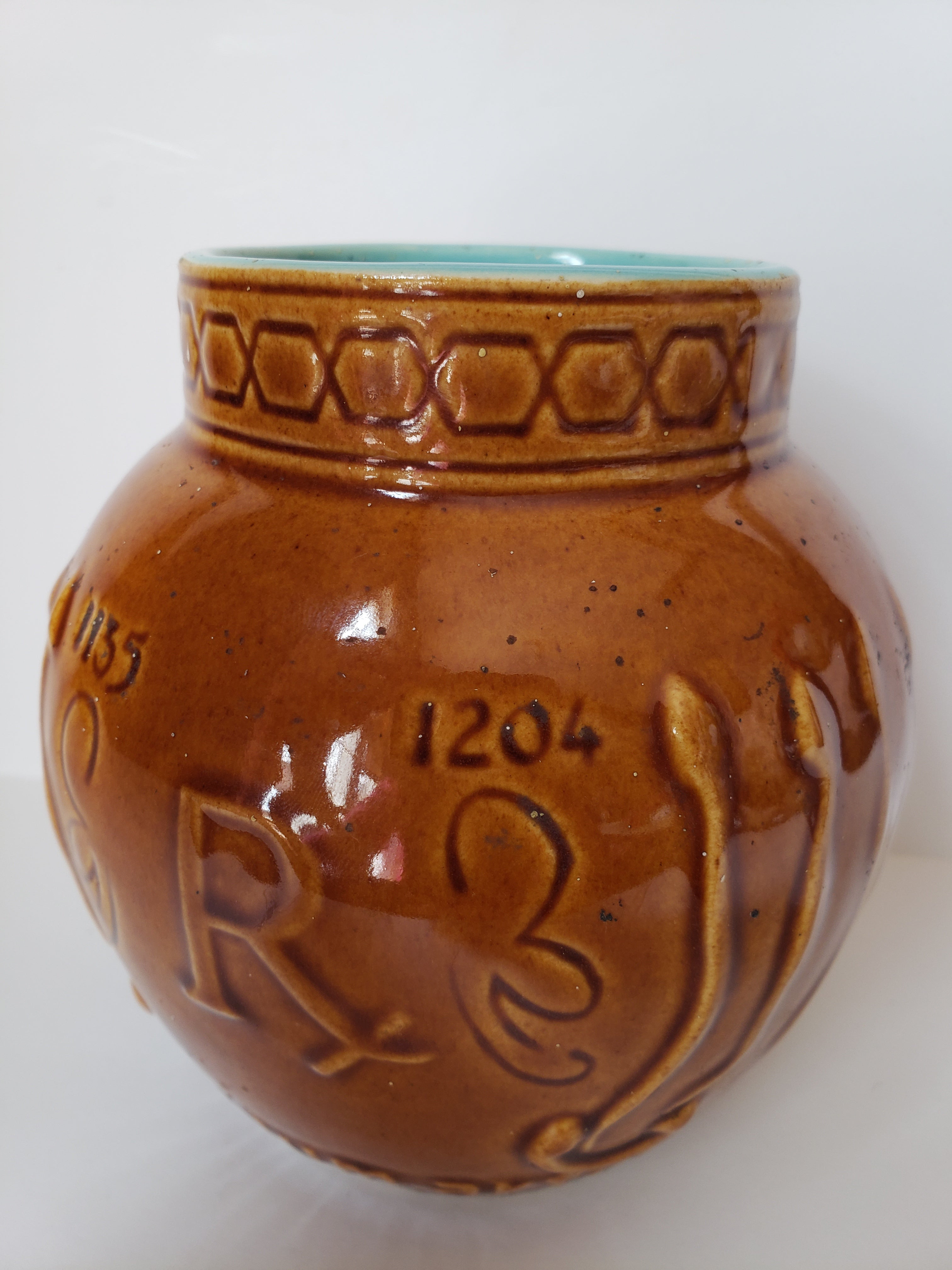 Vintage Mccoy Maimonides Secundum Artem Jar (lot 2155)