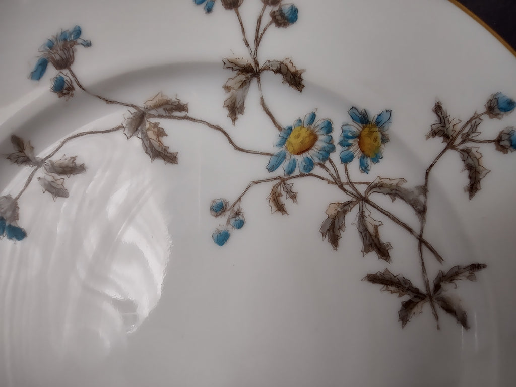 CFH GDA Haviland Limoges Luncheon/Salad Plate Blue Daisy Rustic Cottage (lot 982