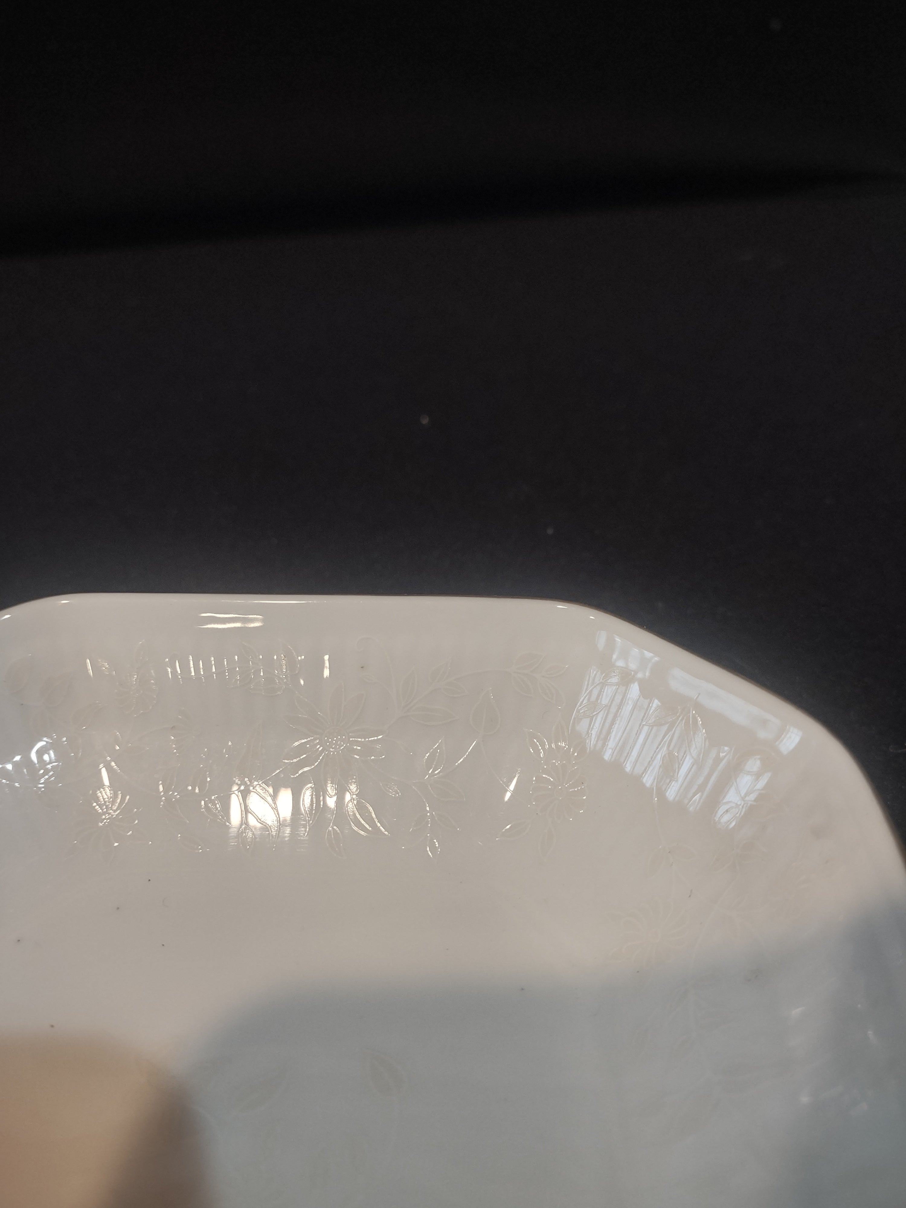 Vintage Minton White Paisley Bone China Square Nut Dish (Lot 5505)