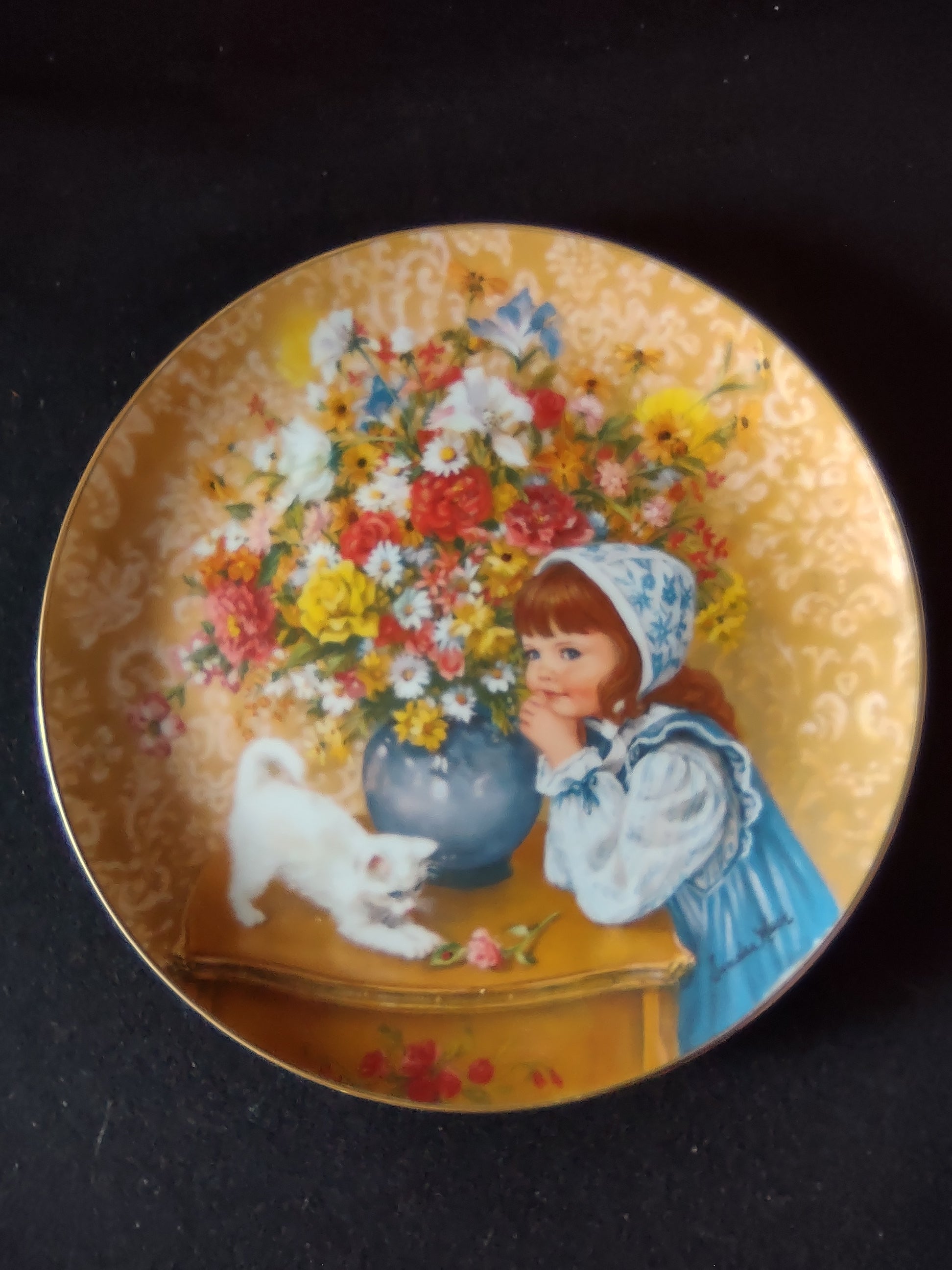 Vintage A Childhood Almanac Collector Plate 7th Issue Just Dreaming (Lot 5195)