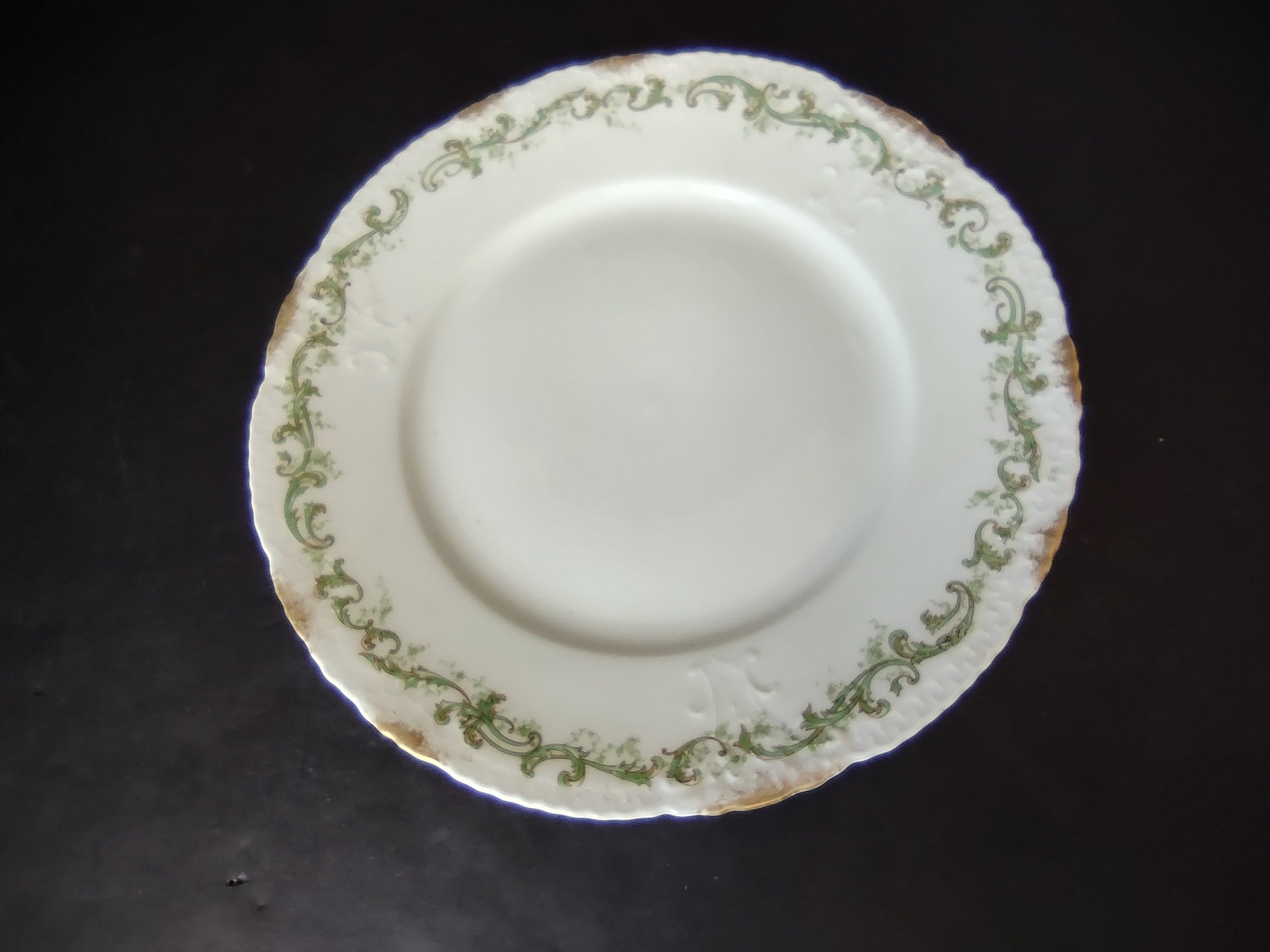 Haviland France Limoges French Cottage Shabby Chic Dinner Plate Green (lot 1103)