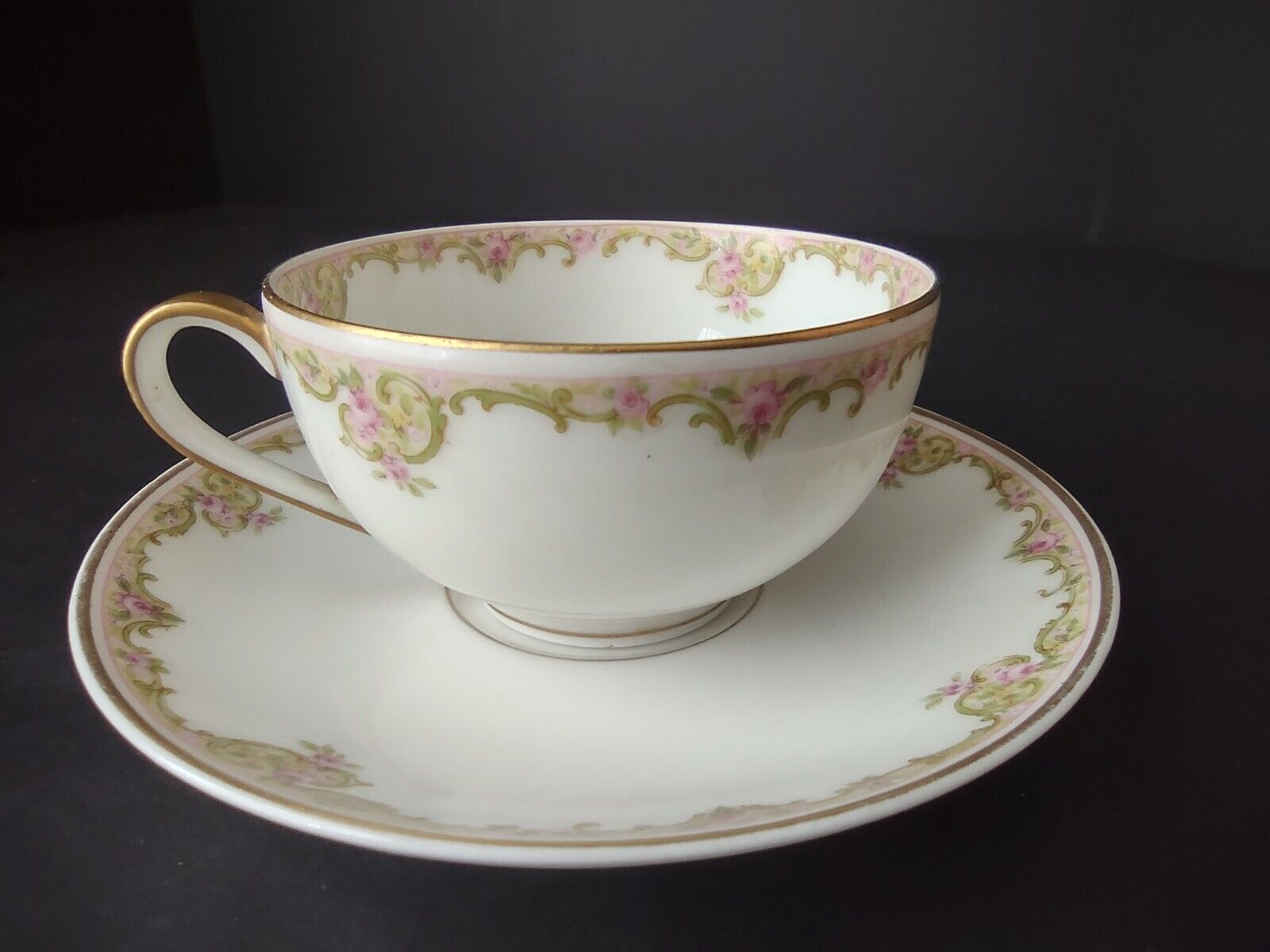 Haviland Limoges Gold Green & Pink Rose Garland Trim Teacup & Saucer (lot 686)