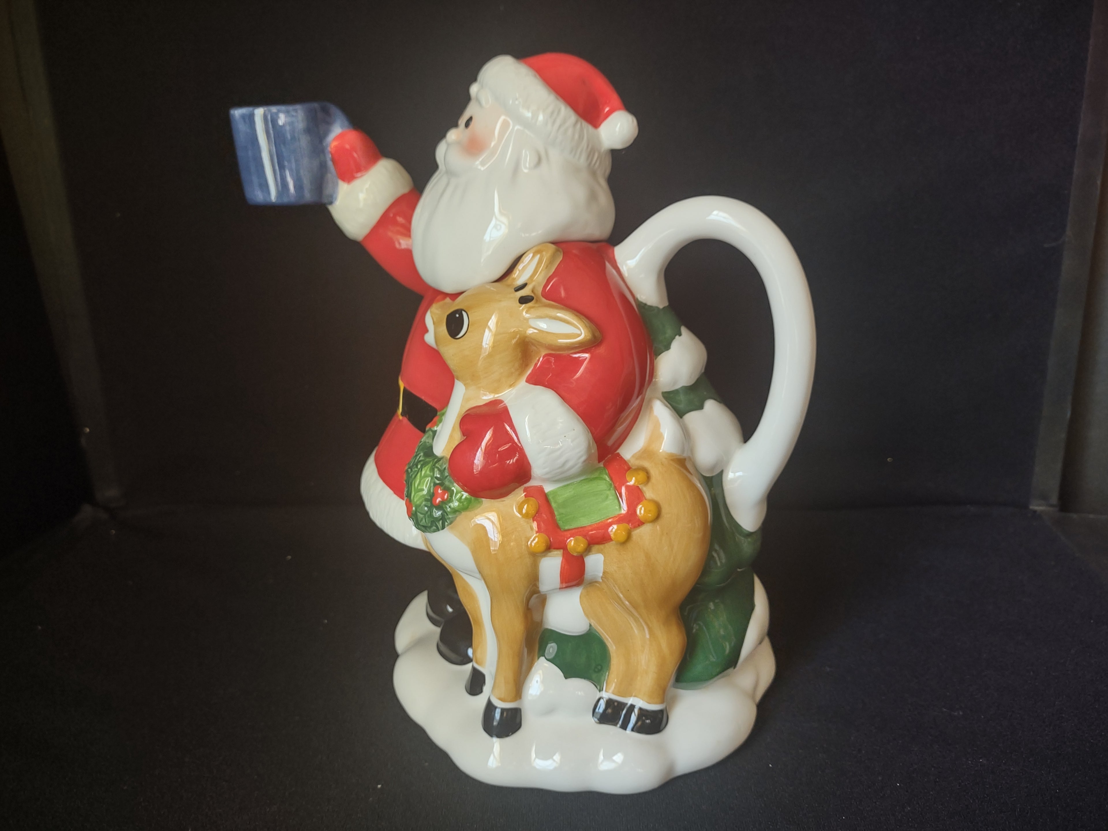 Christmas Santa Rudolph Teapot Lenox (lot 1568)