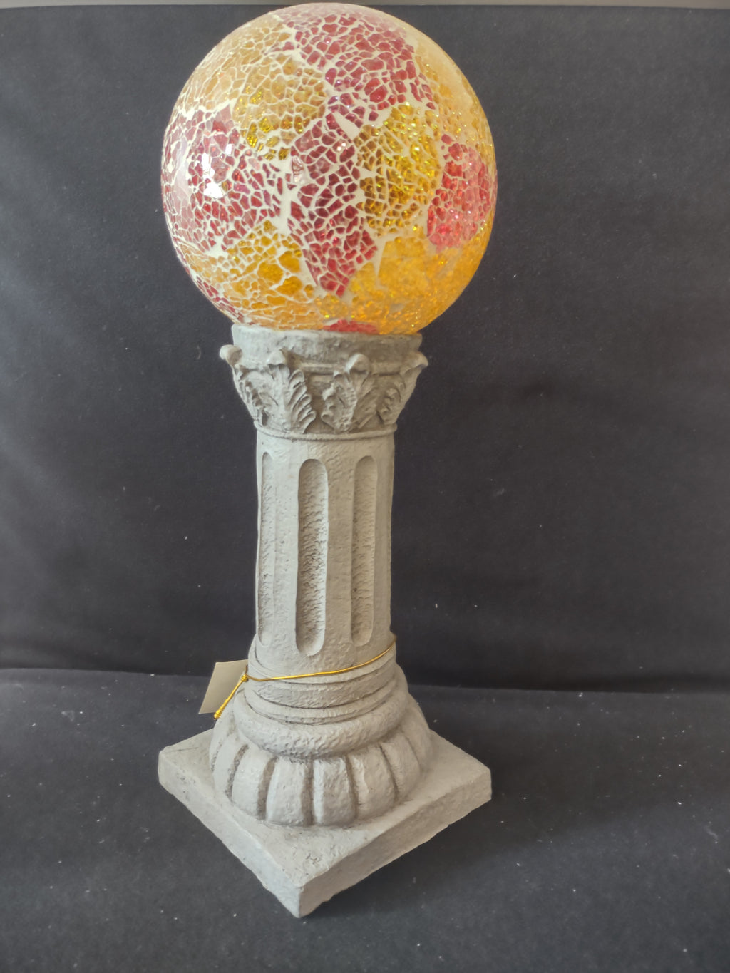 Mosaic Stained Glass Solar Powered Crackled Ball On Pedestal (Lot 3493)