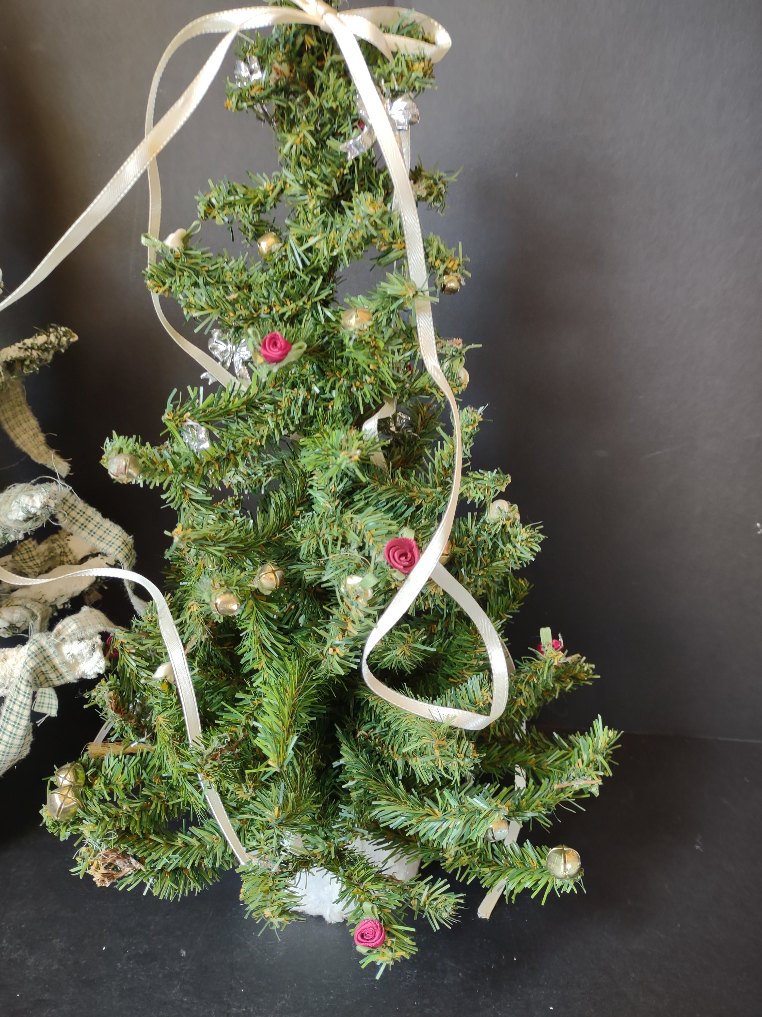 Lot of 3 Christmas Trees 20" Victorian Rose Bells (lot 1567)