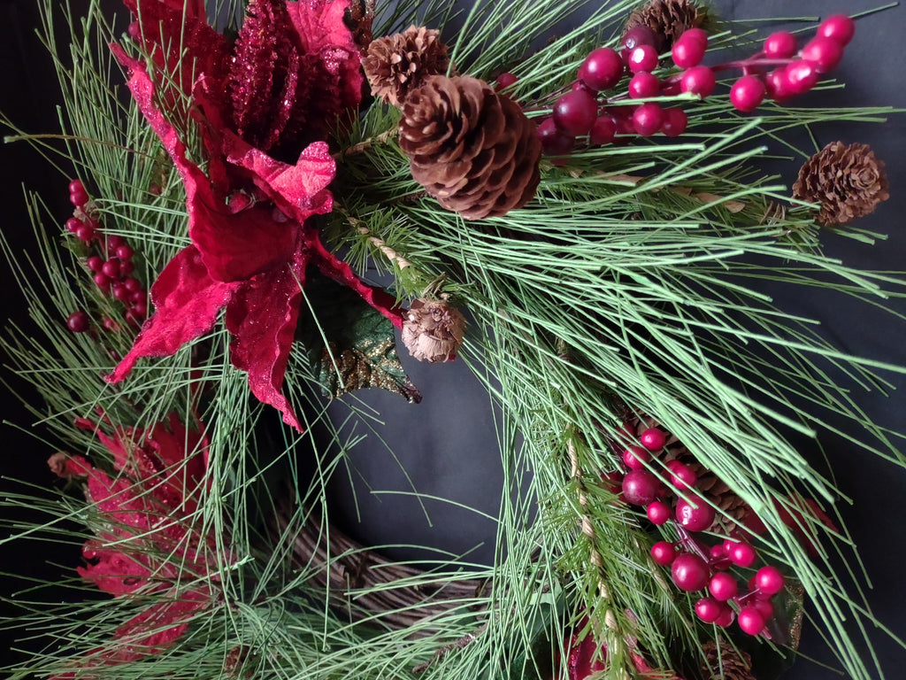 Vintage Christmas Artificial Pinecone Pine Poinsettia Wreath 20" (lot 3330)