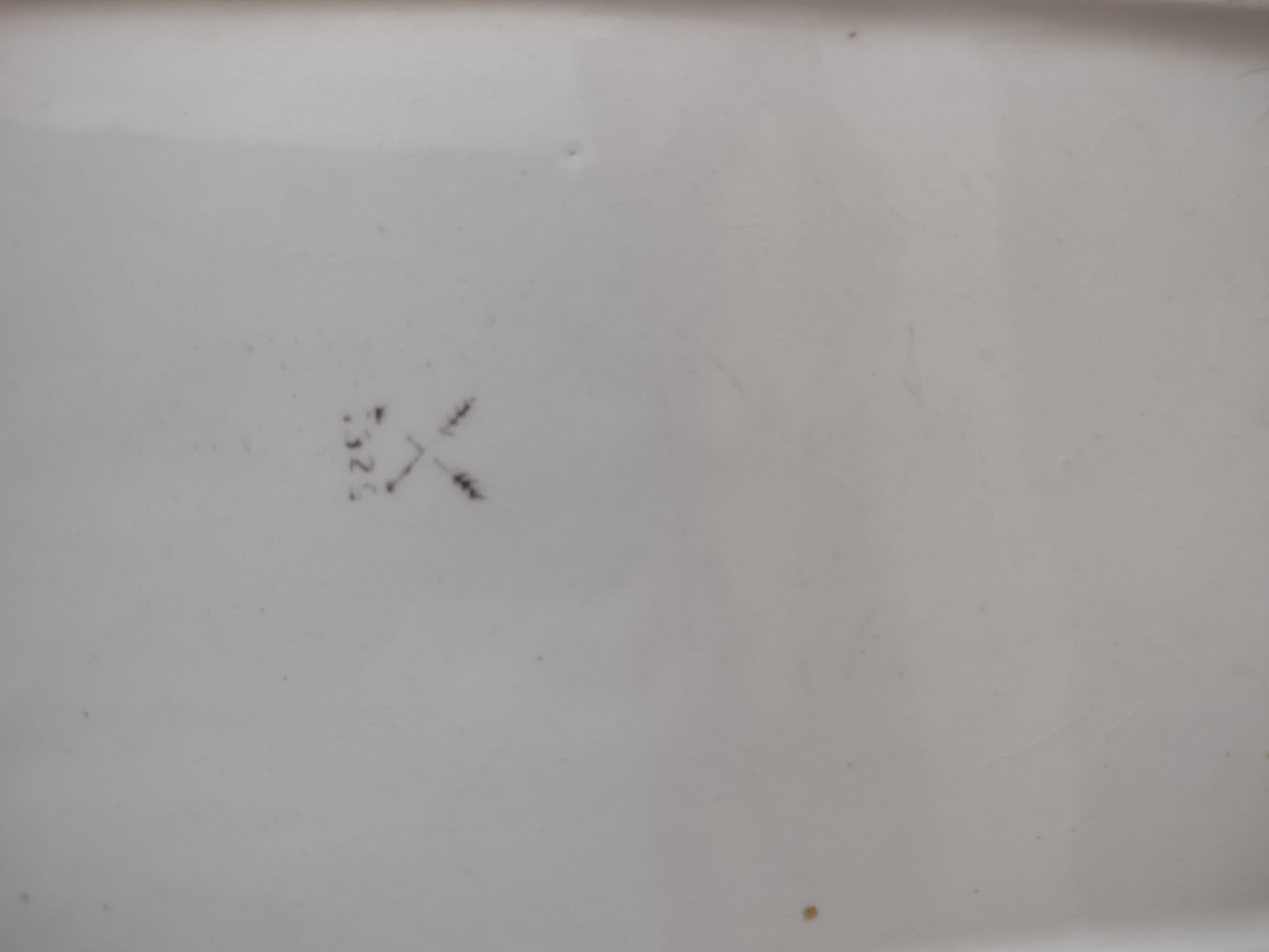 Vintage Trinket Box Raised Patterns Crossed Arrow Mark On Bottom (Lot 3319)