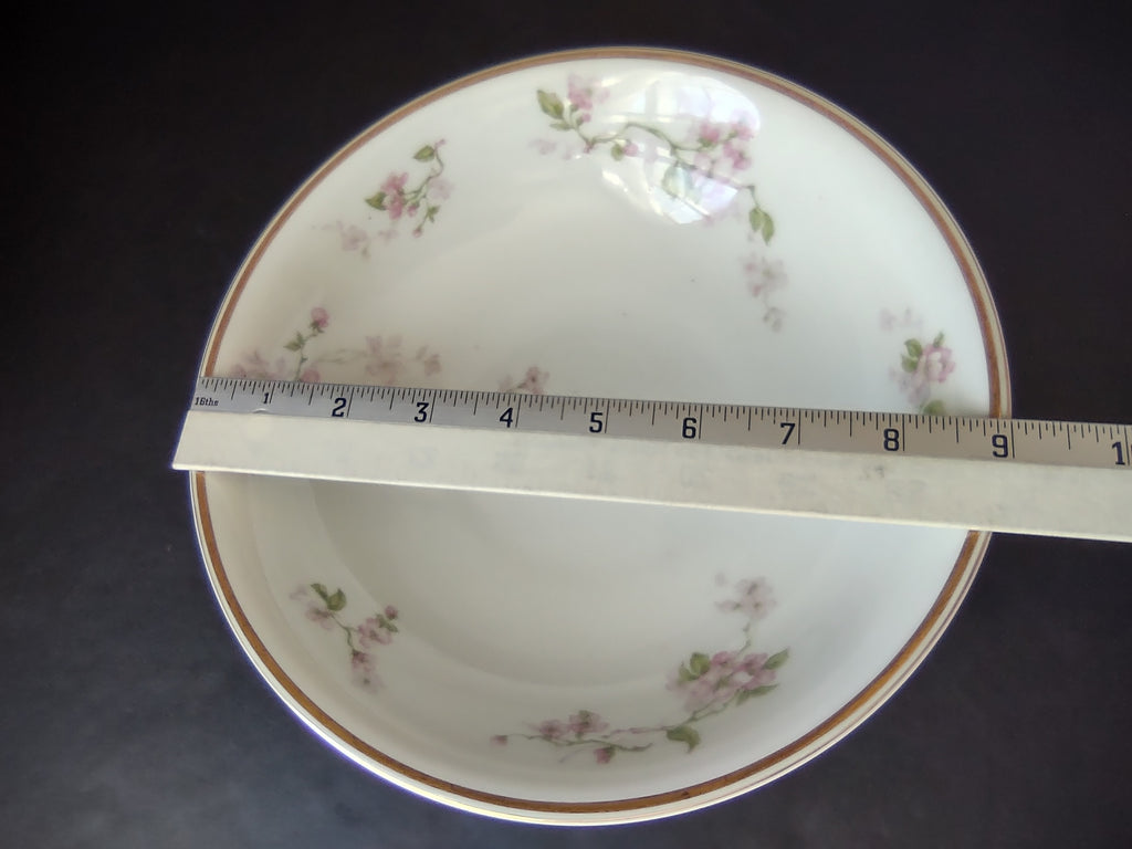 Haviland French Chic Limoges 9" Serving Bowl Gold Trim (lot 1089)
