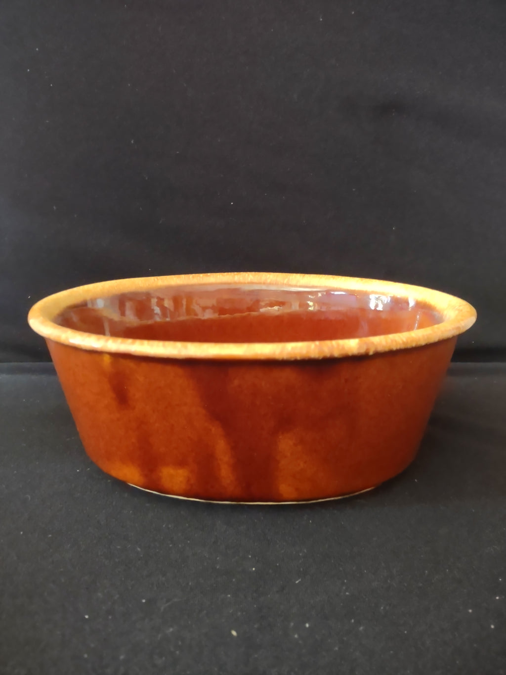 Vintage Hull Pottery Brown Drip Glaze Casserole Dish (Lot 3271)