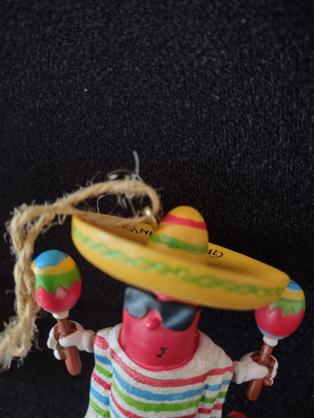 Vintage Mexican Hot Pepper Grand Canyon Ornament Sombrero Maraca (Lot 4793)