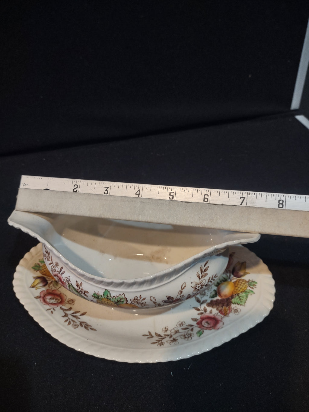 Vintage Johnson Pomona Windsor Ware Gravy Boat England Ironstone (lot 5612)