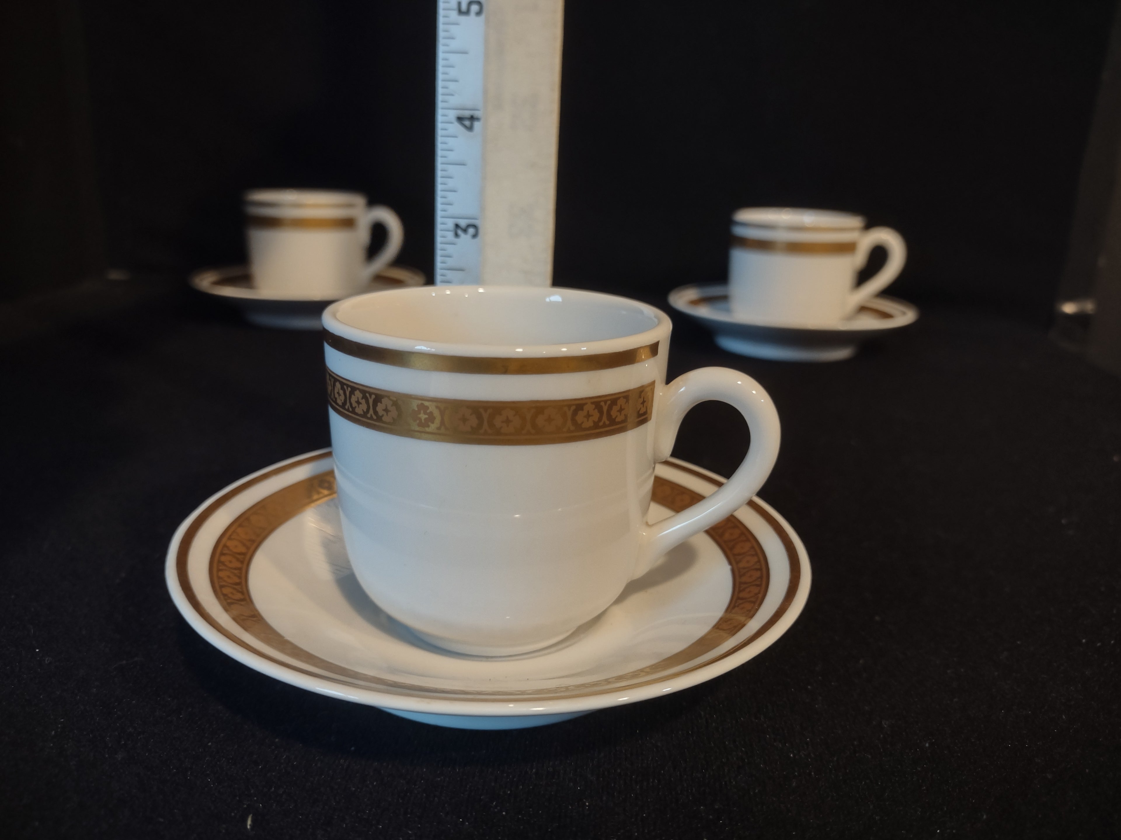 Set of 3 Demitasse Cup Espresso Mayer China Gold Band (lot 2781c)