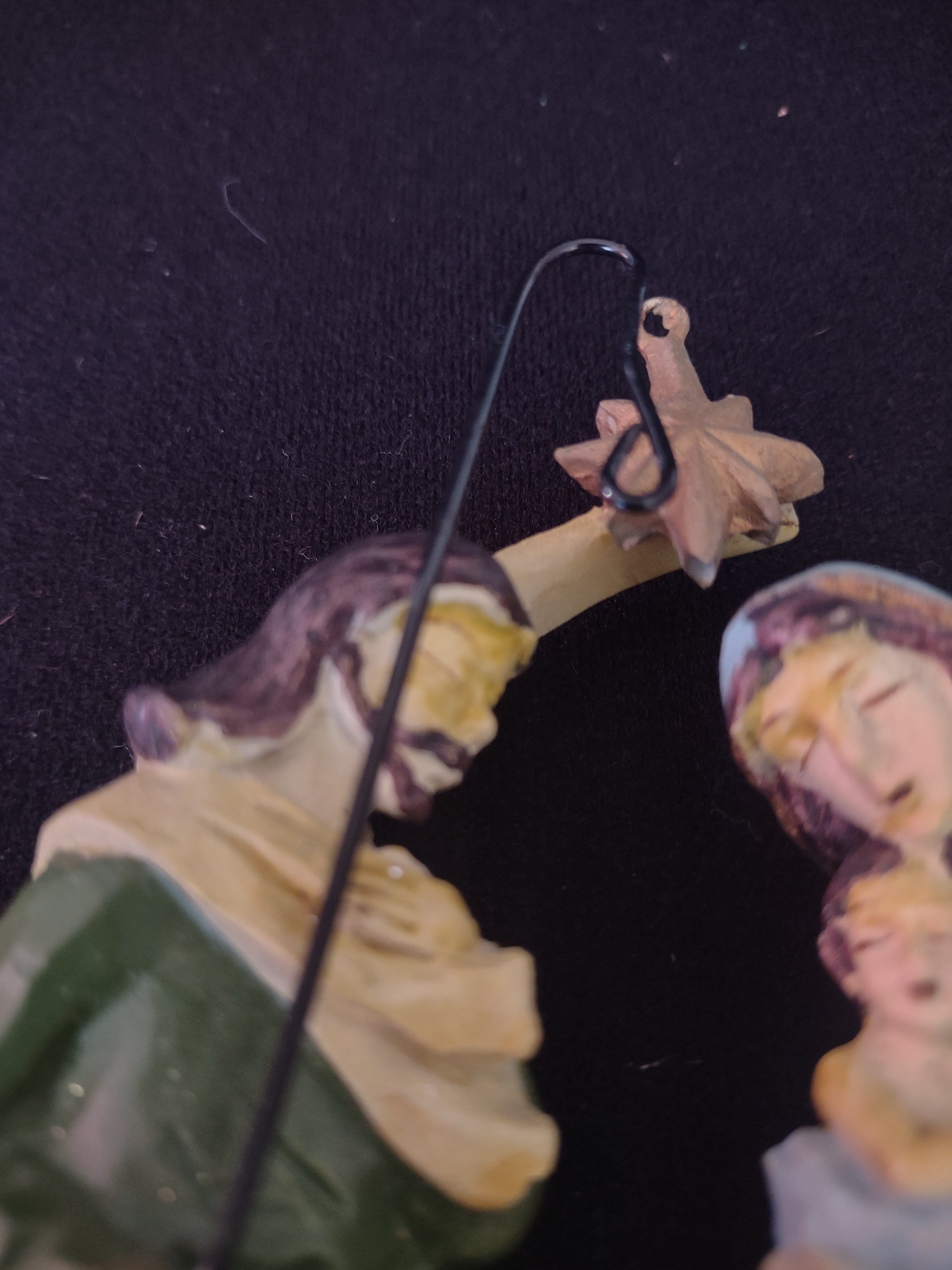 Holy Family Nativity Christmas Ornament Mary Joseph Baby Jesus Star (Lot 4561)