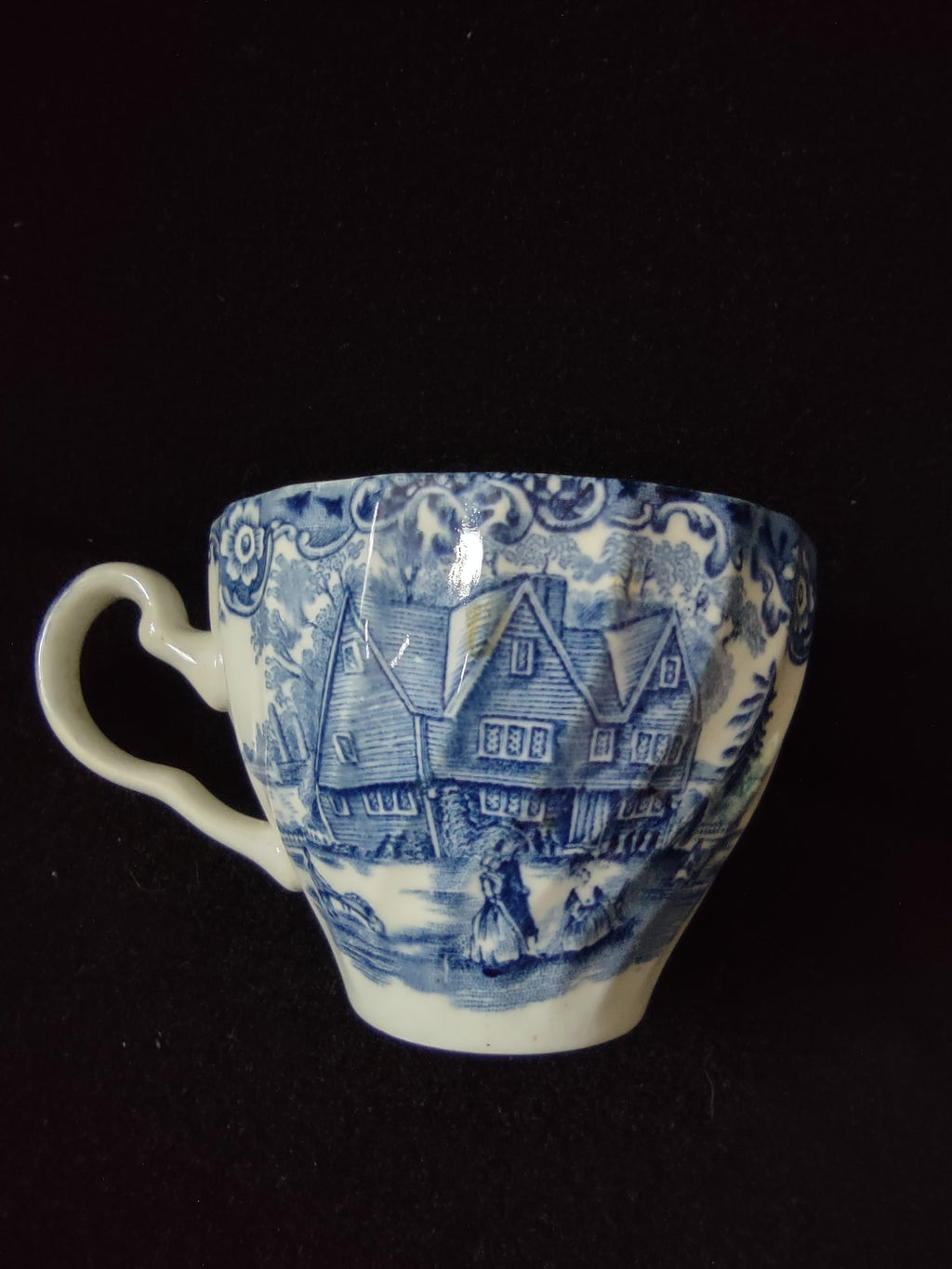 Vintage English Ironstone Teacup Blue White House Scene (Lot 5572)