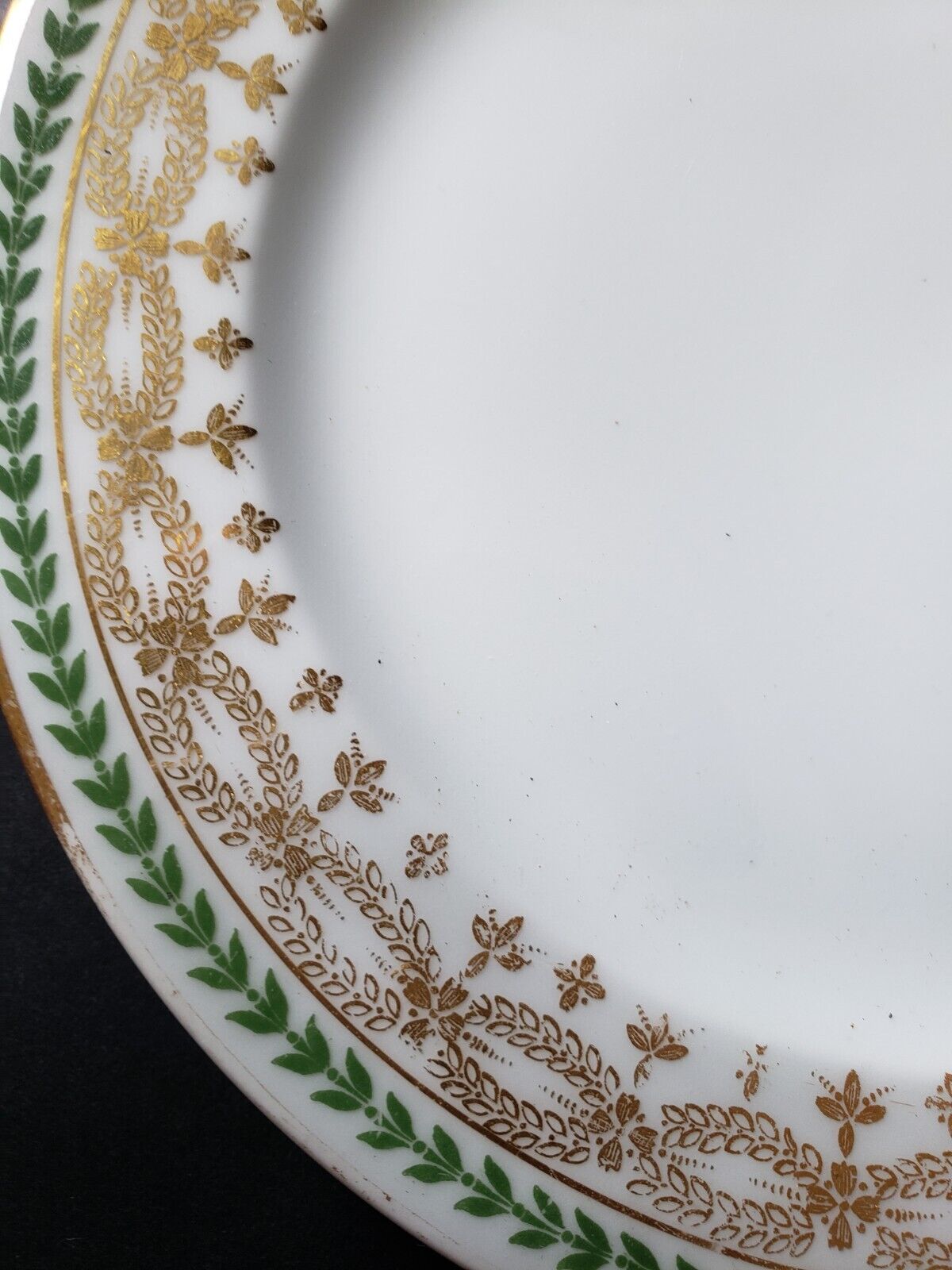 JP Limoges France Gold Trim Green Laurel Dessert Plate 7-1/2" (584)