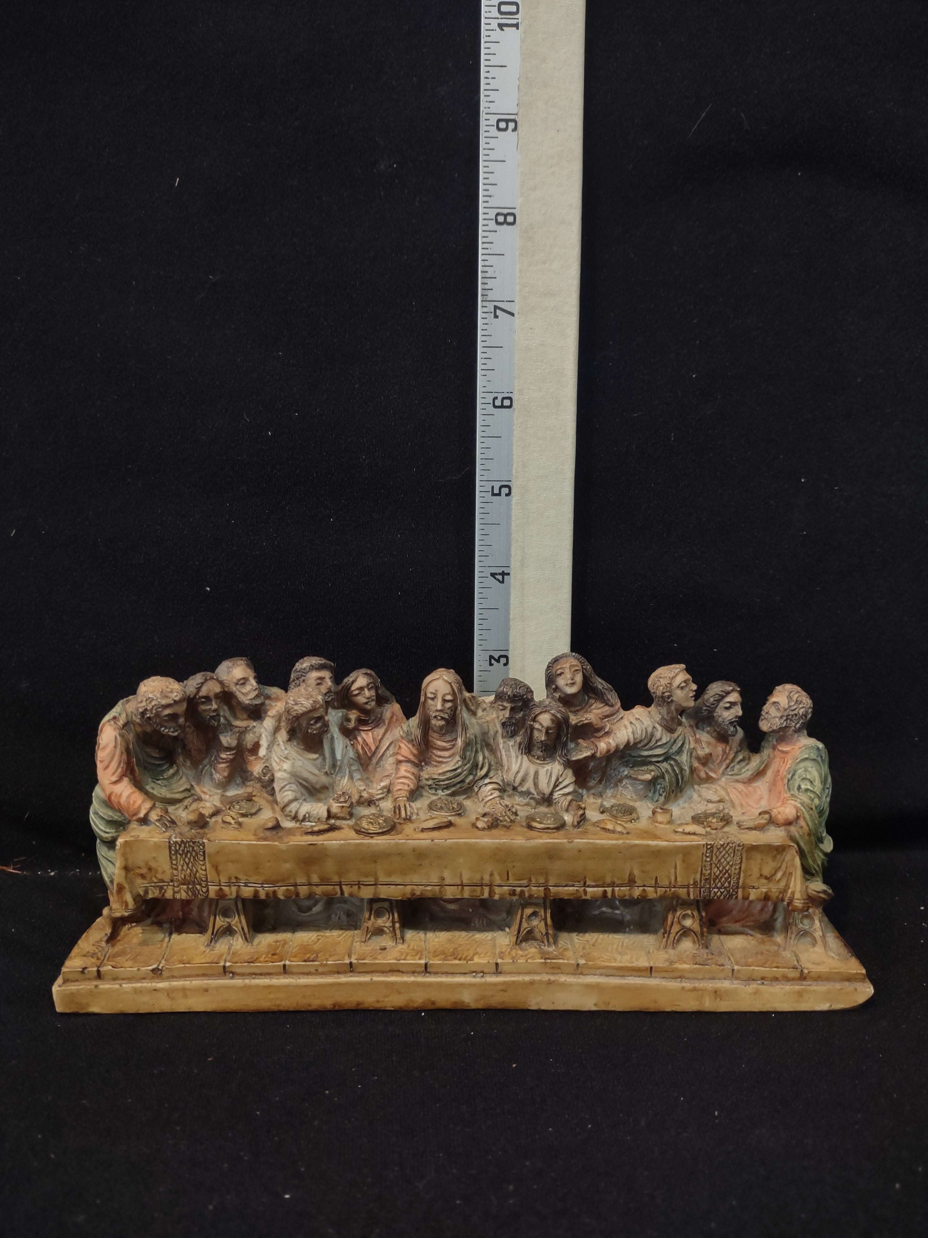 Vintage Easter Hand Painted Resin Jesus Apostles The Last Supper (Lot 3997)