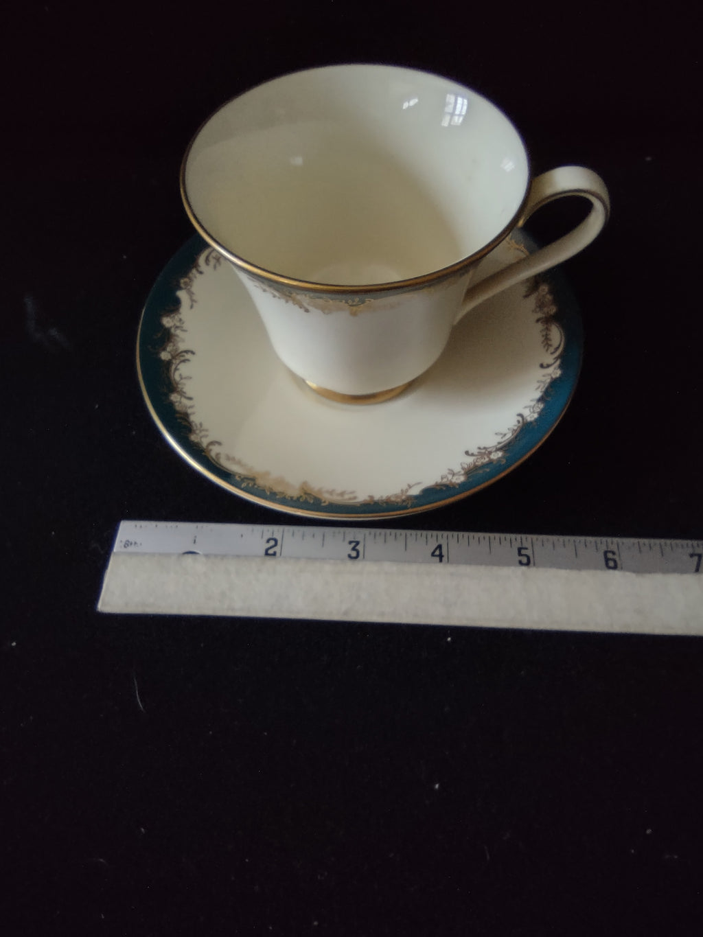Vintage Minton Grosvenor Tea Cup Saucer Bone China Green Gold (Lot 5491)